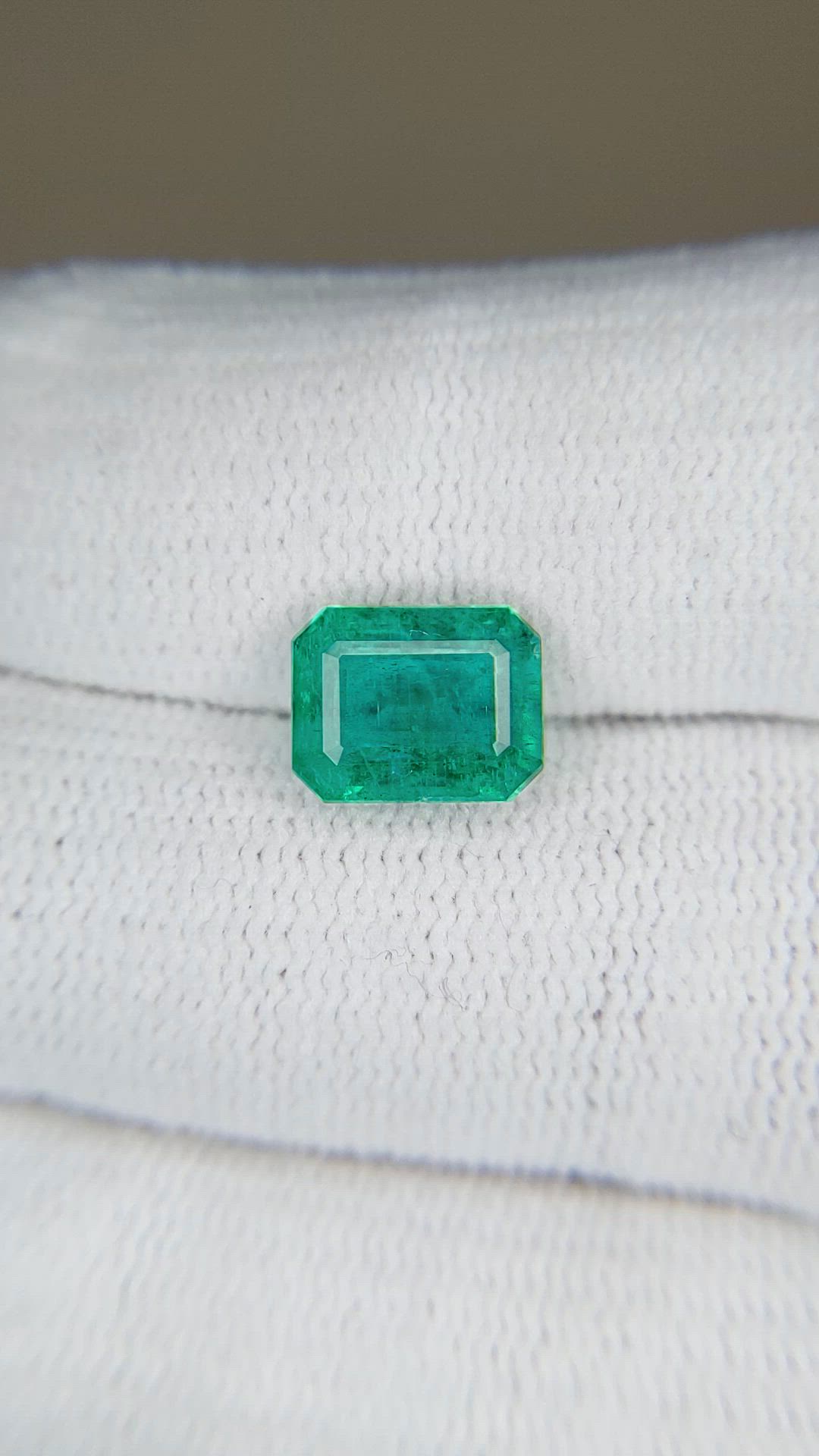 2.68 Ct. Emerald from Zambia Size Video