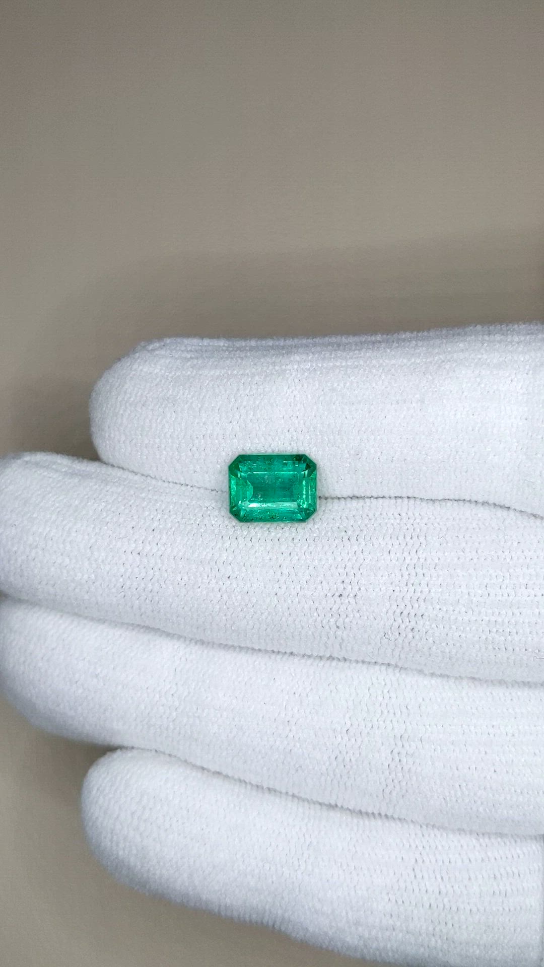 2.78 Ct. Emerald from Zambia Size Video