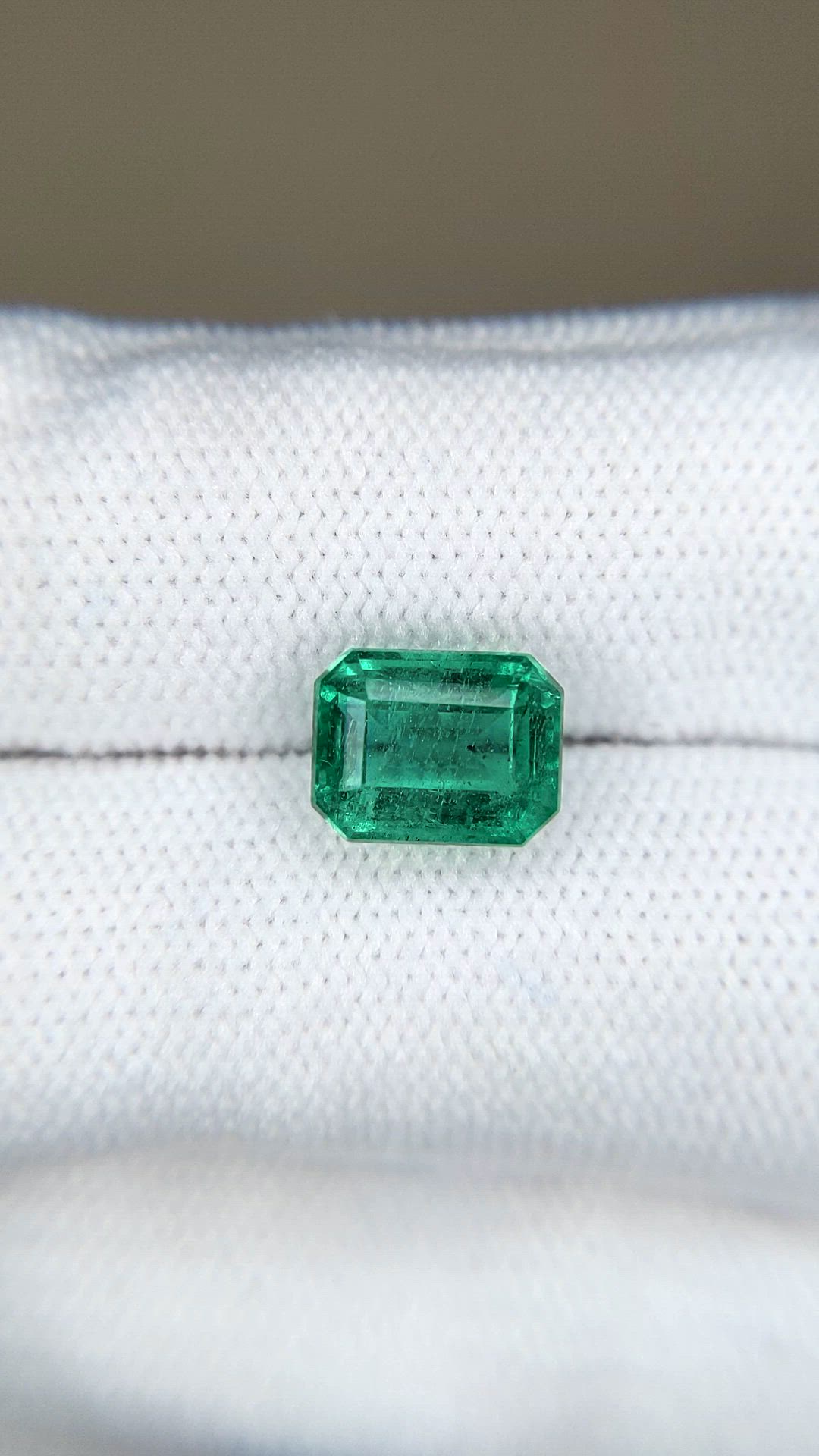2.64 Ct. Emerald from Zambia Size Video