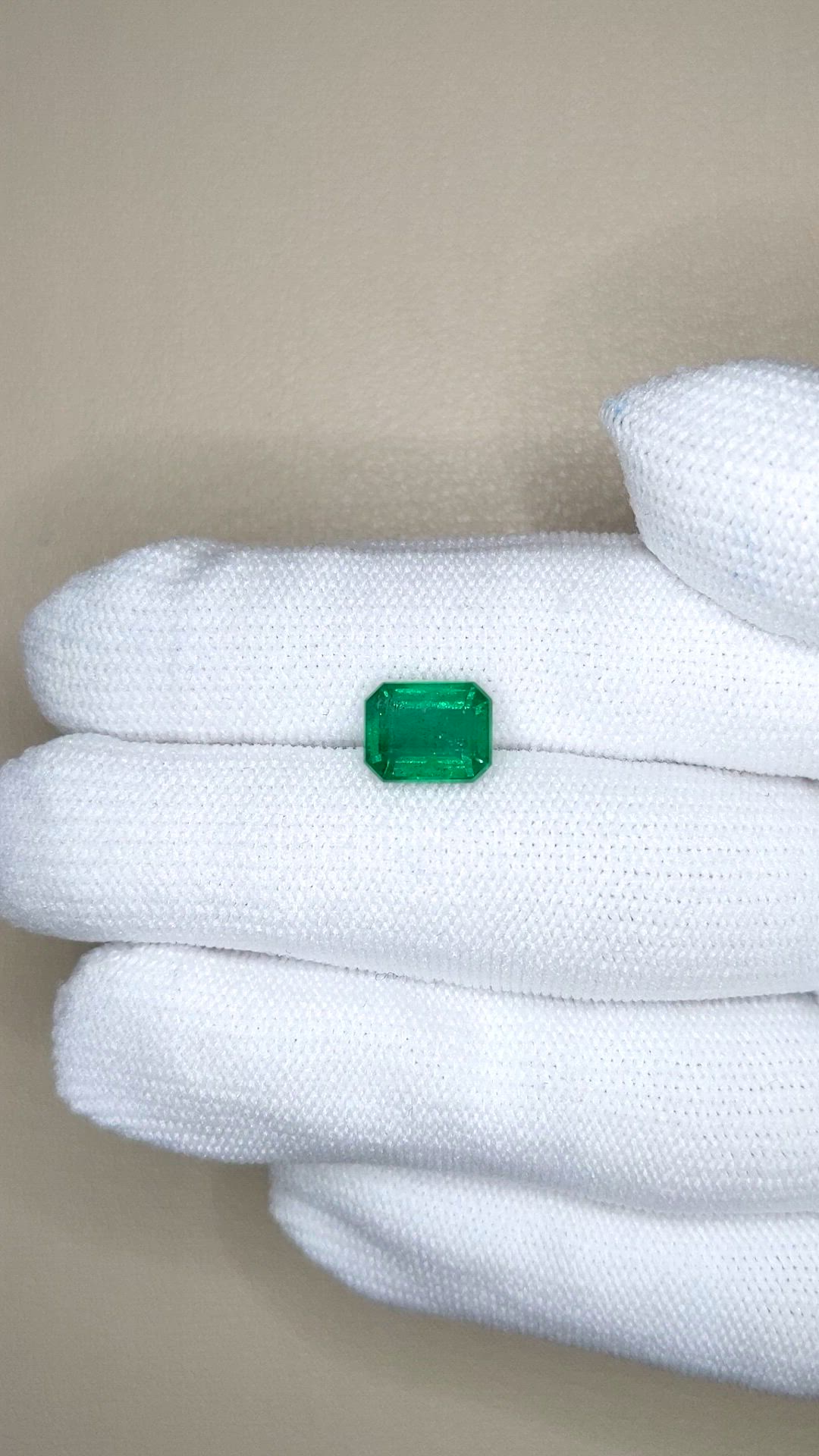 2.60 Ct. Emerald from Zambia Size Video