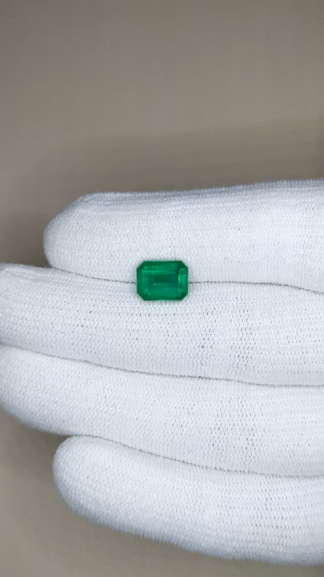 2.94 Ct. Emerald from Zambia Size Video