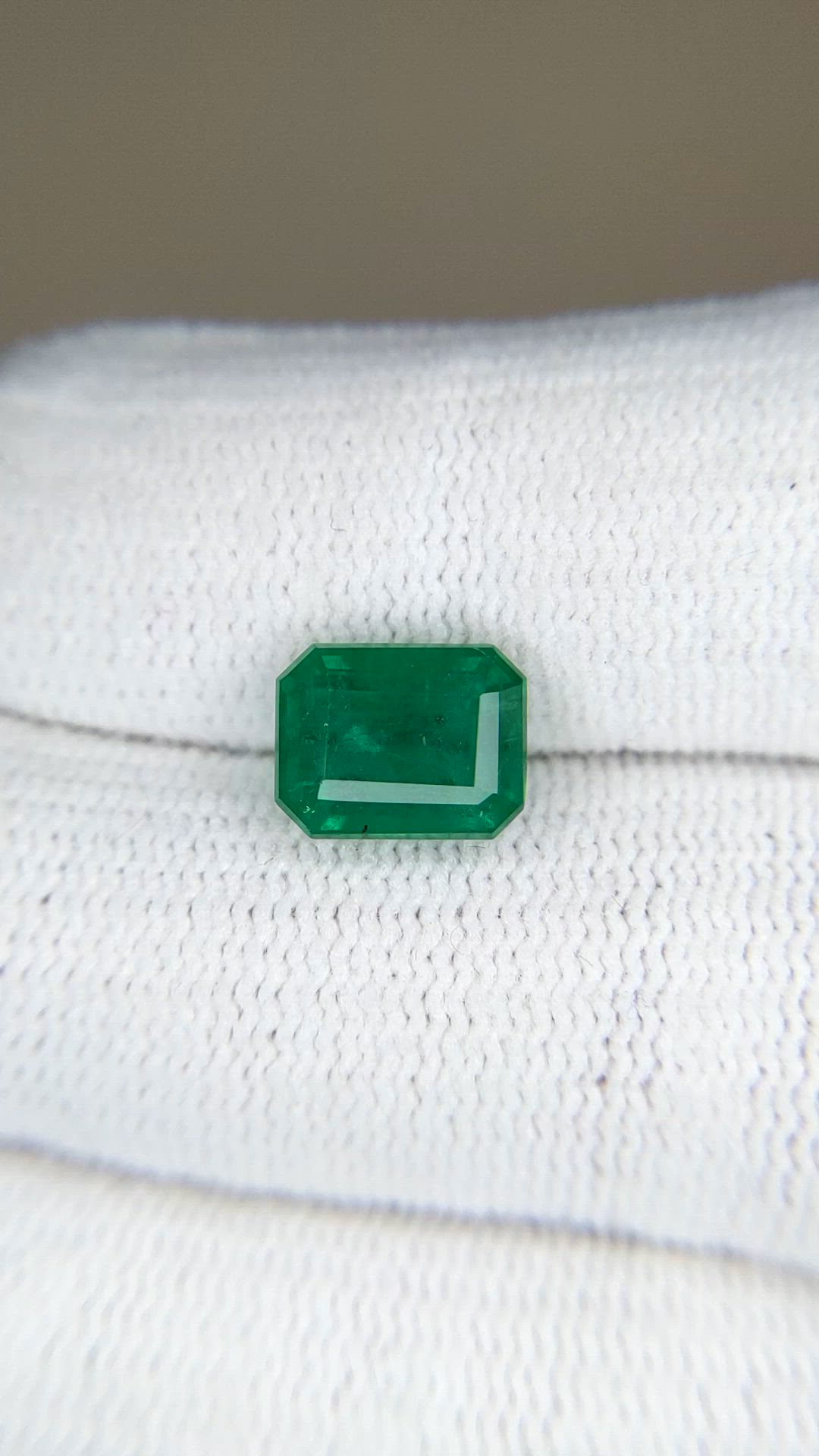 2.94 Ct. Emerald from Zambia Size Video