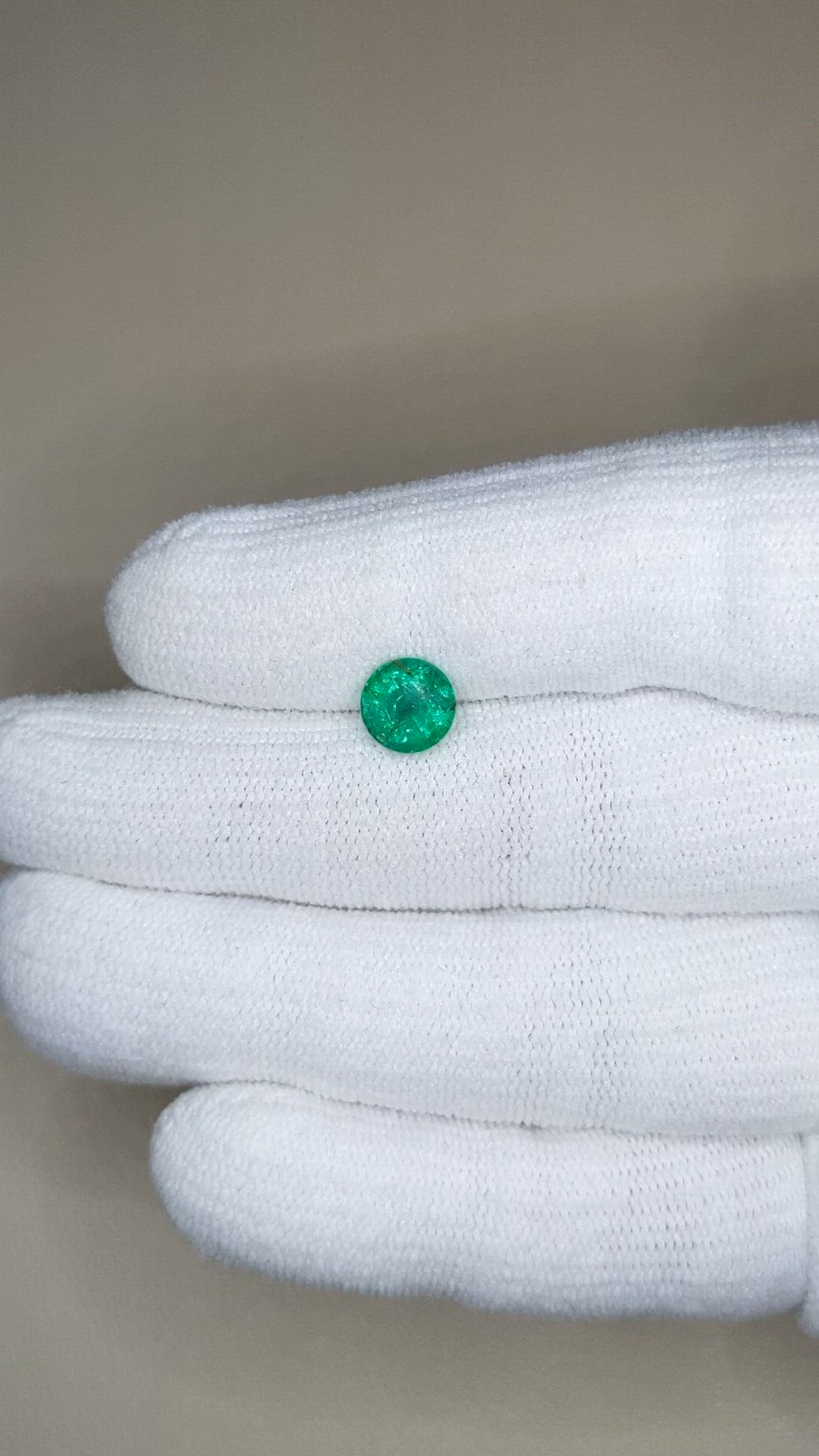 1.37 Ct. Emerald from Zambia Size Video