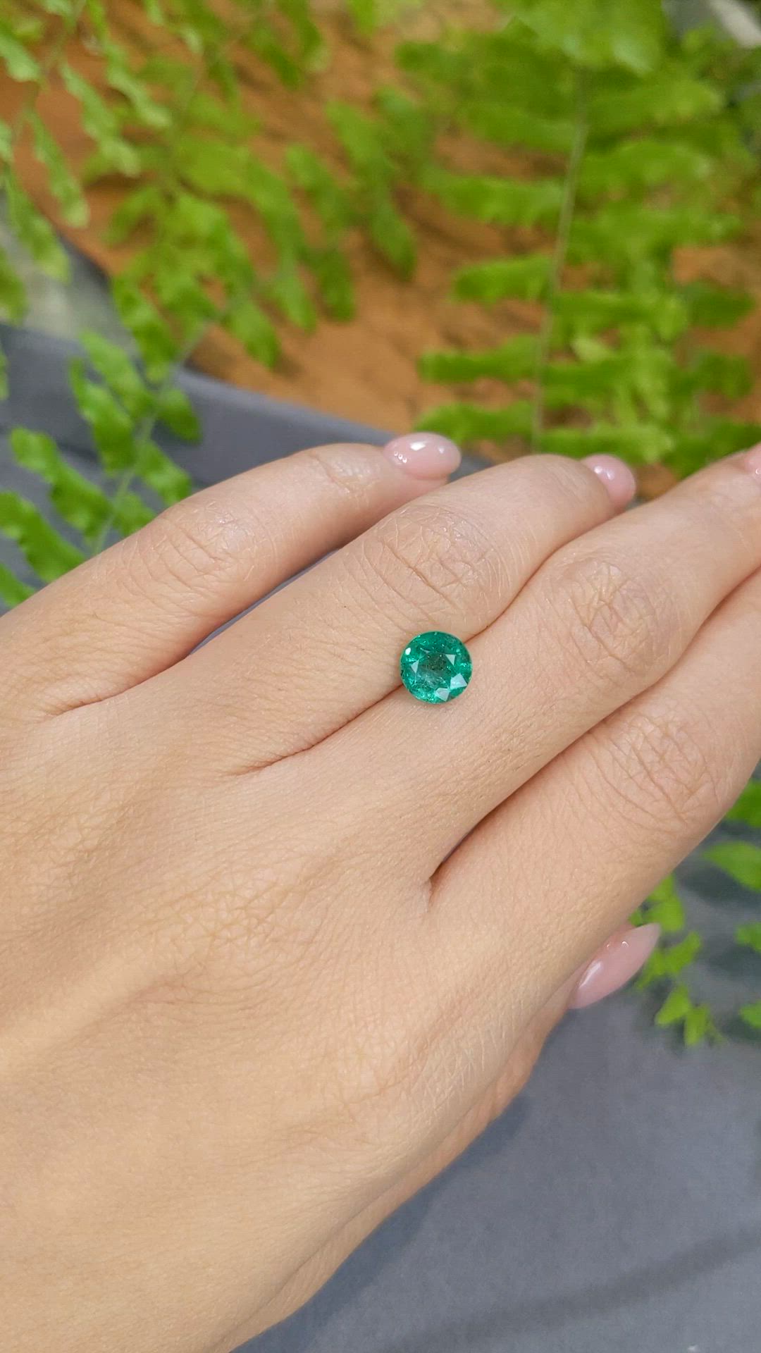 1.37 Ct. Emerald from Zambia Size Video