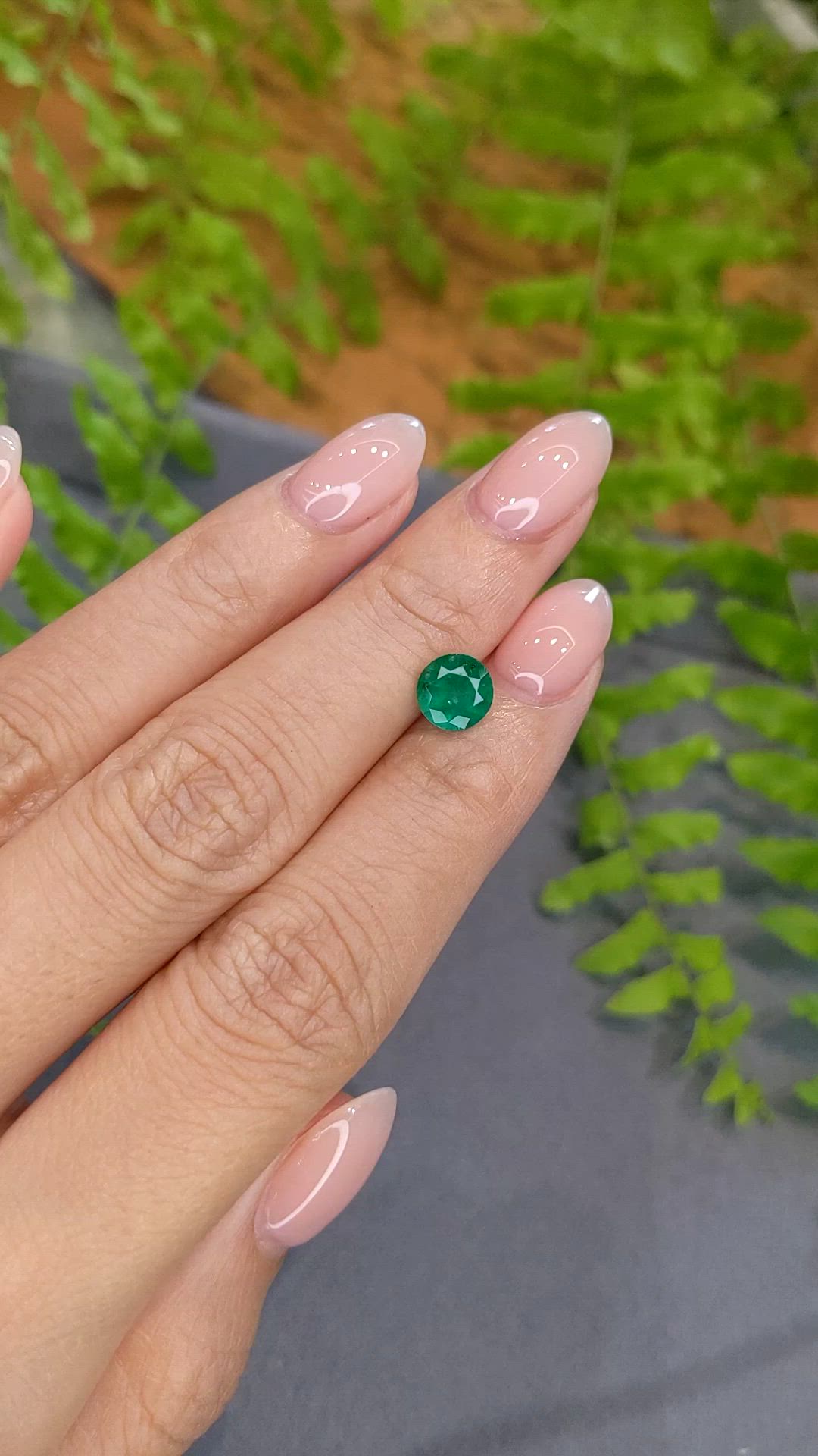 1.09 Ct. Emerald from Zambia Size Video
