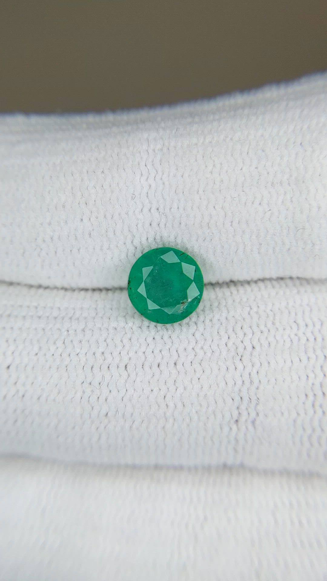 1.28 Ct. Emerald from Zambia Size Video