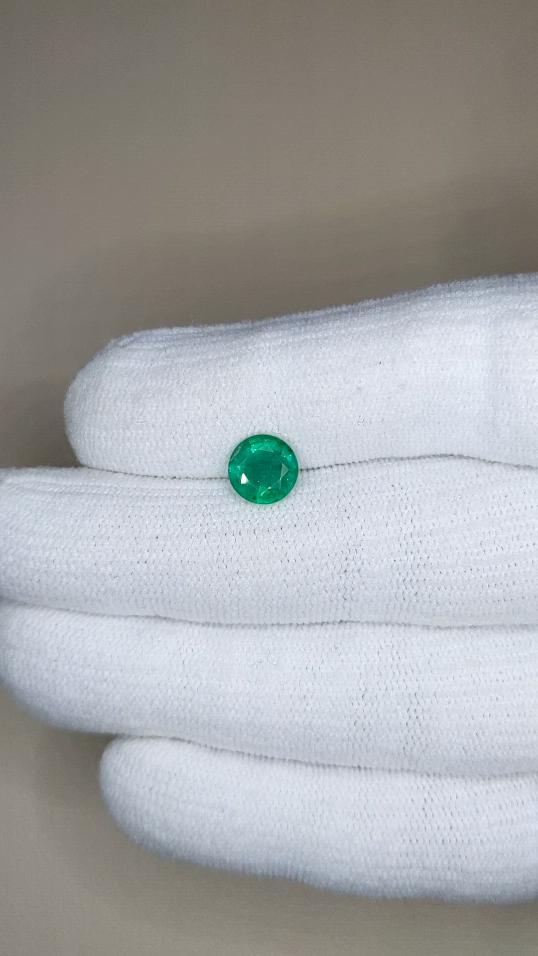 1.37 Ct. Emerald from Zambia Size Video