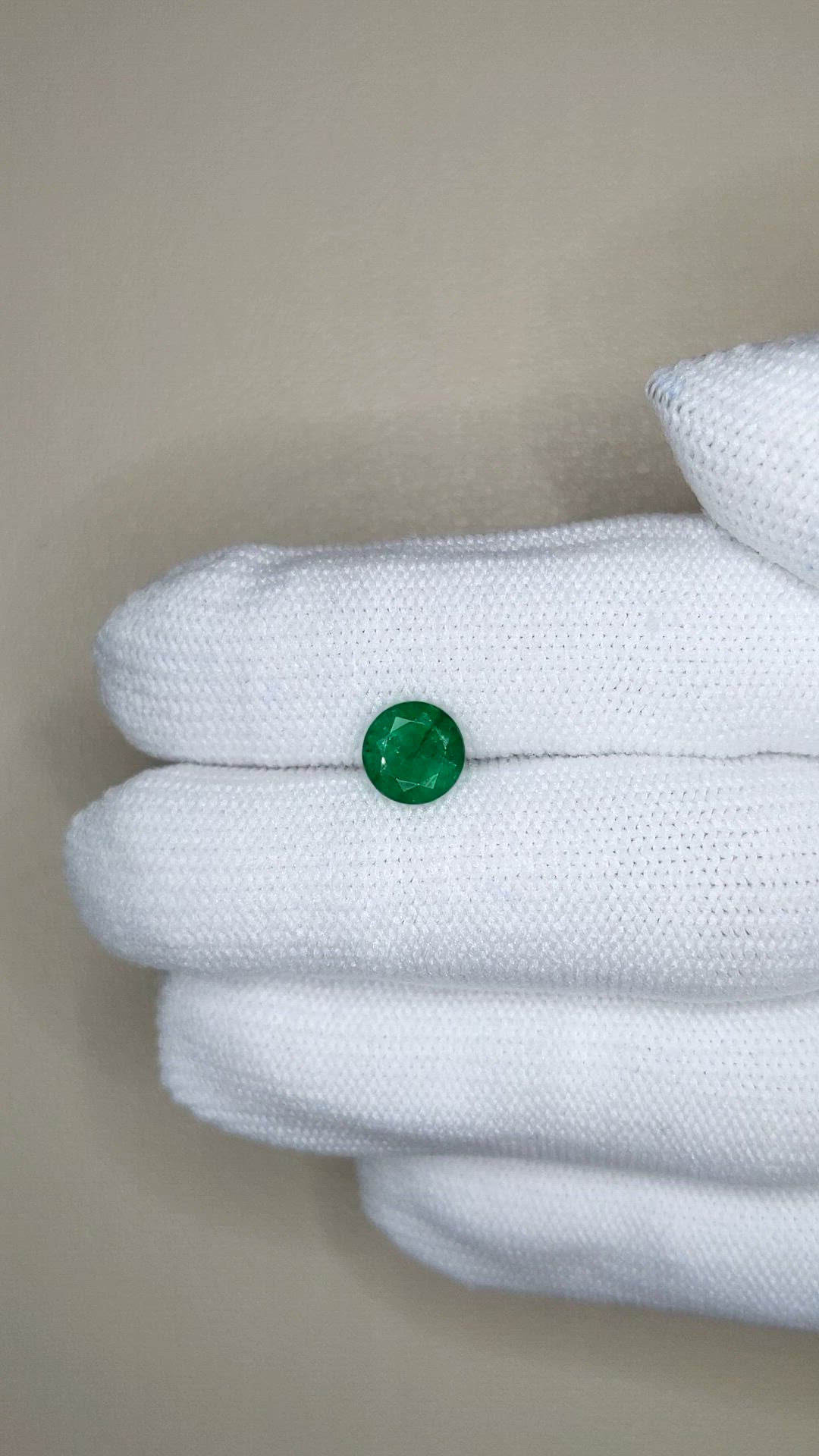 1.18 Ct. Emerald from Zambia Size Video