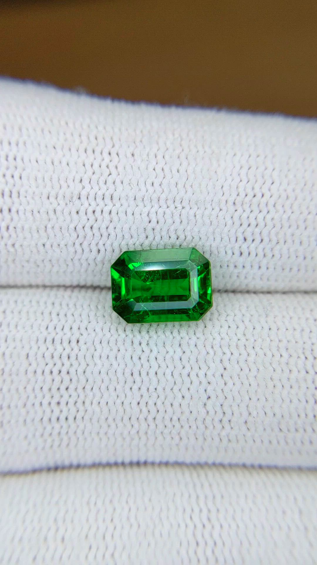 2.12 Ct. Emerald from Zambia Size Video