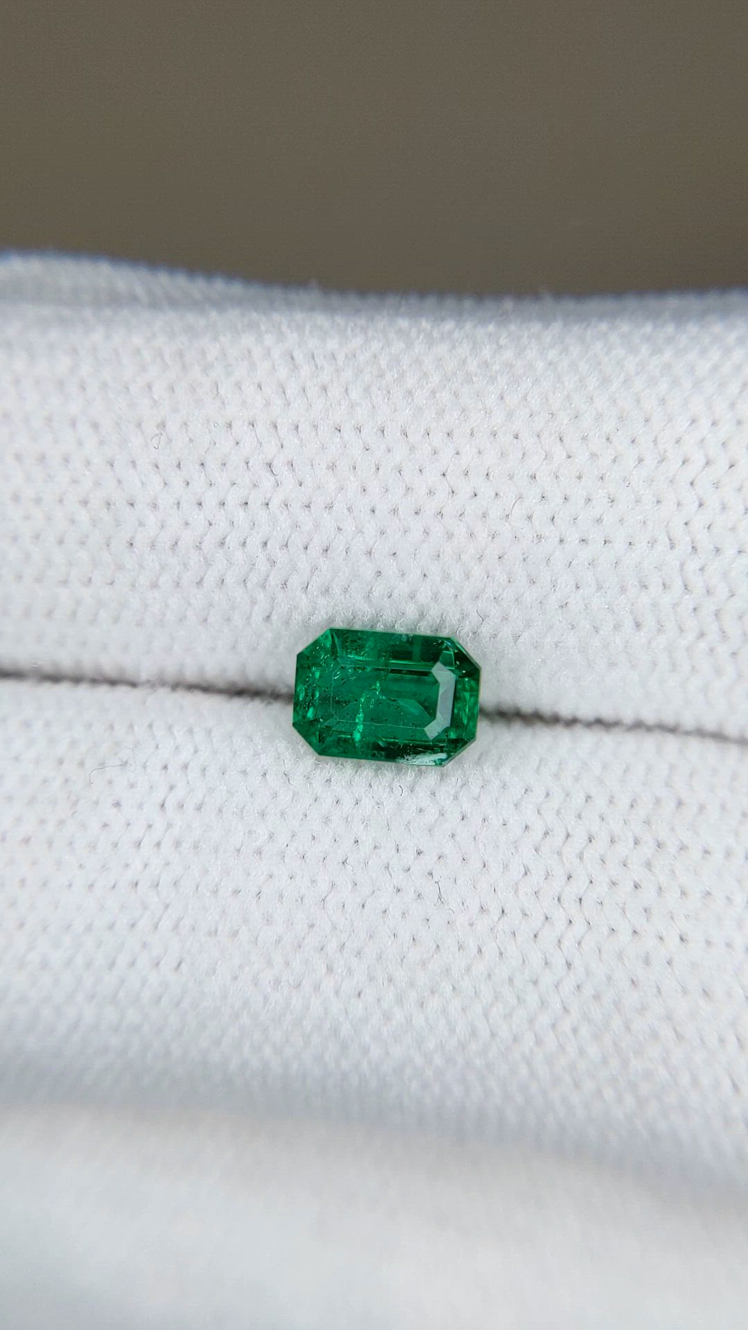 0.73 Ct. Emerald from Zambia Size Video