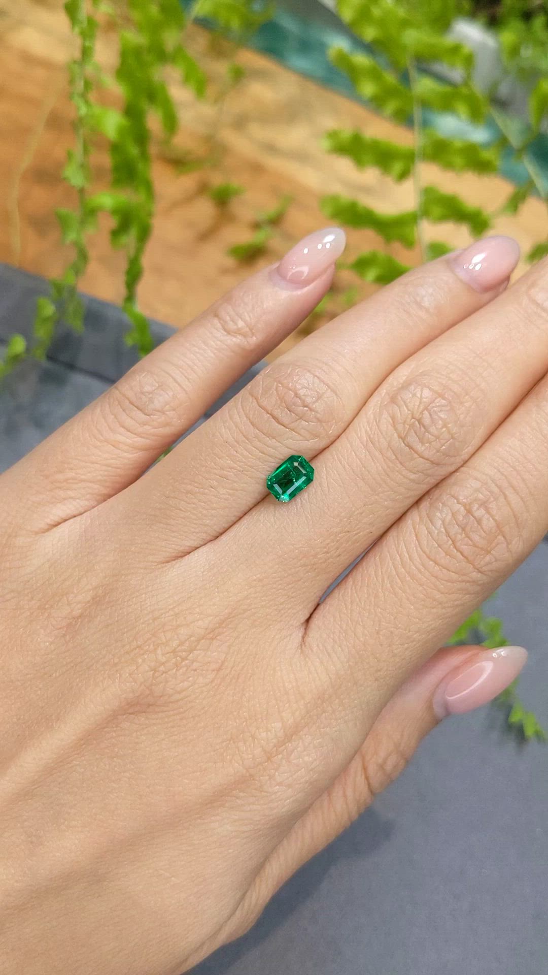 0.73 Ct. Emerald from Zambia Size Video