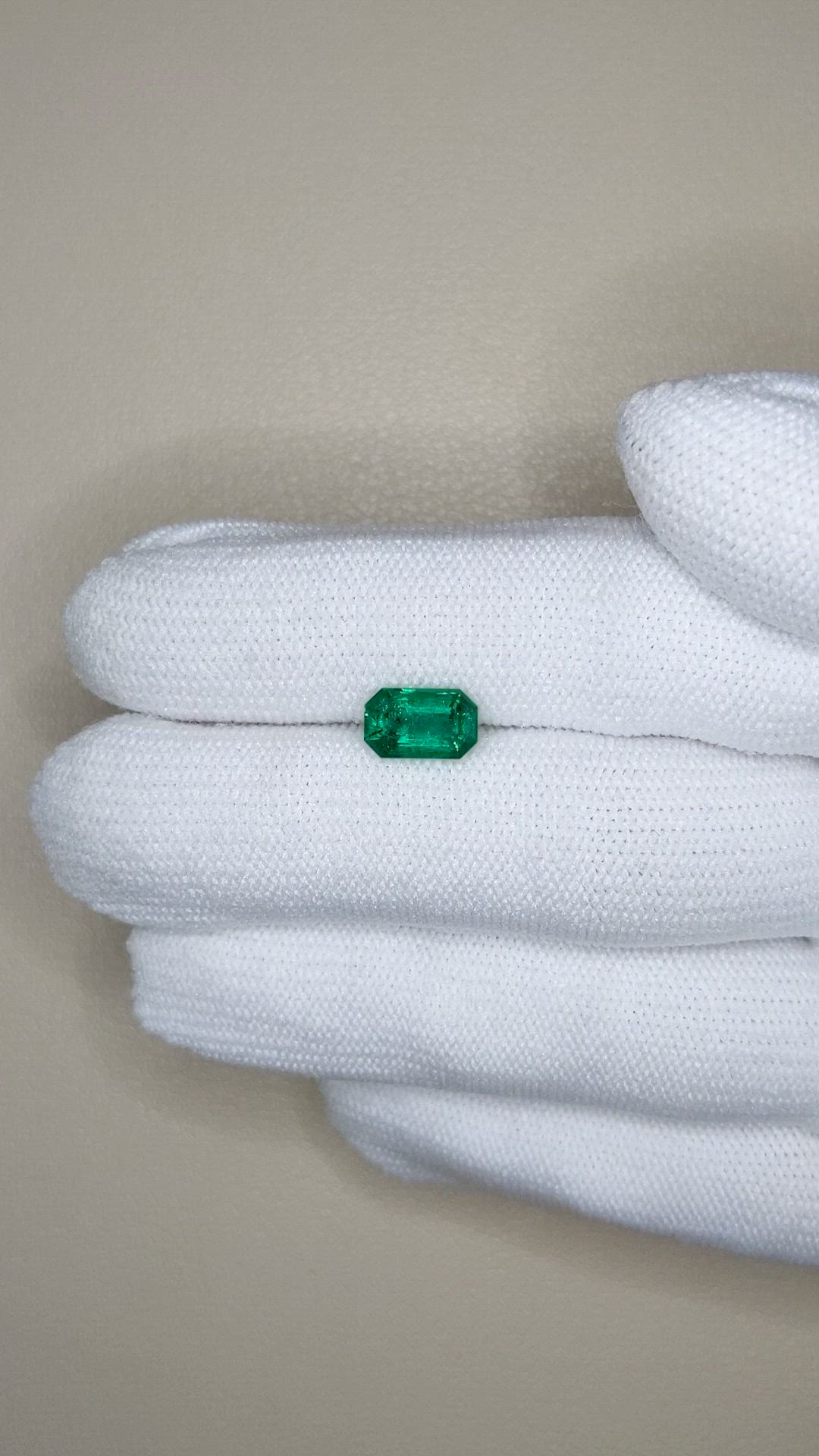 1.39 Ct. Emerald from Zambia Size Video