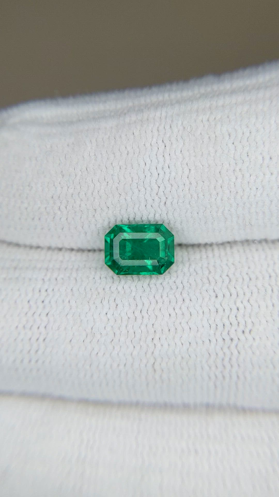 1.13 Ct. Emerald from Zambia Size Video