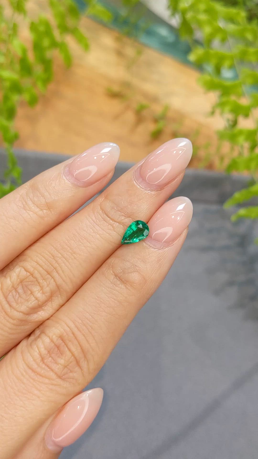 0.60 Ct. Emerald from Zambia Size Video