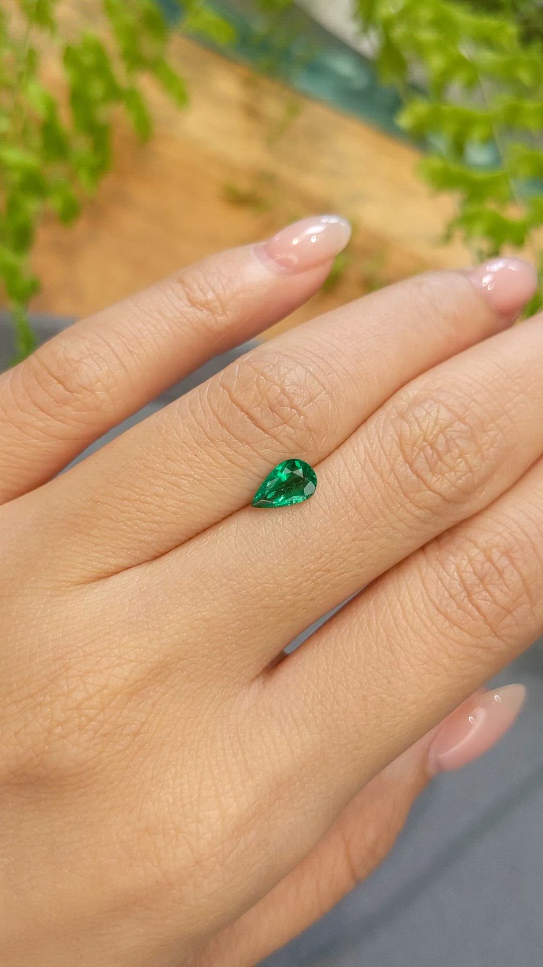 0.60 Ct. Emerald from Zambia Size Video