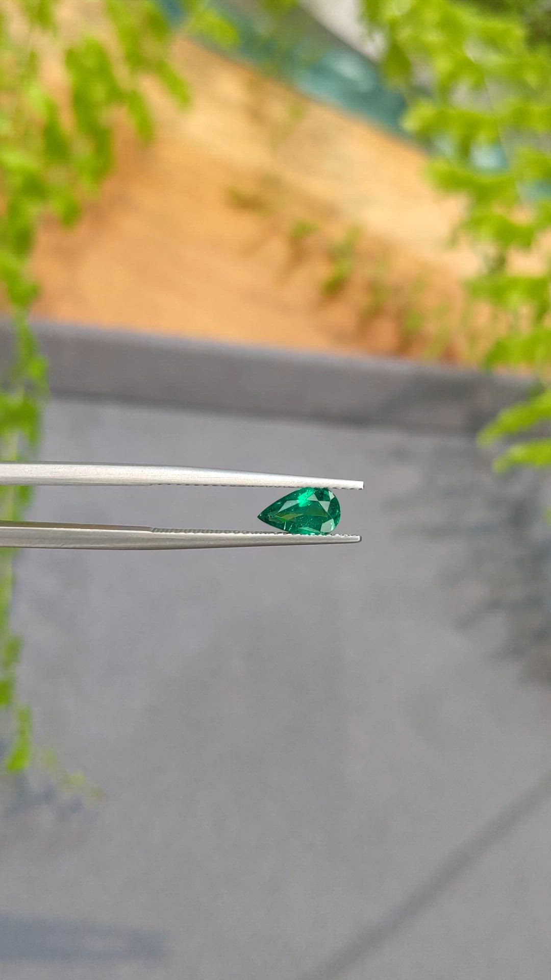 0.60 Ct. Emerald from Zambia Size Video