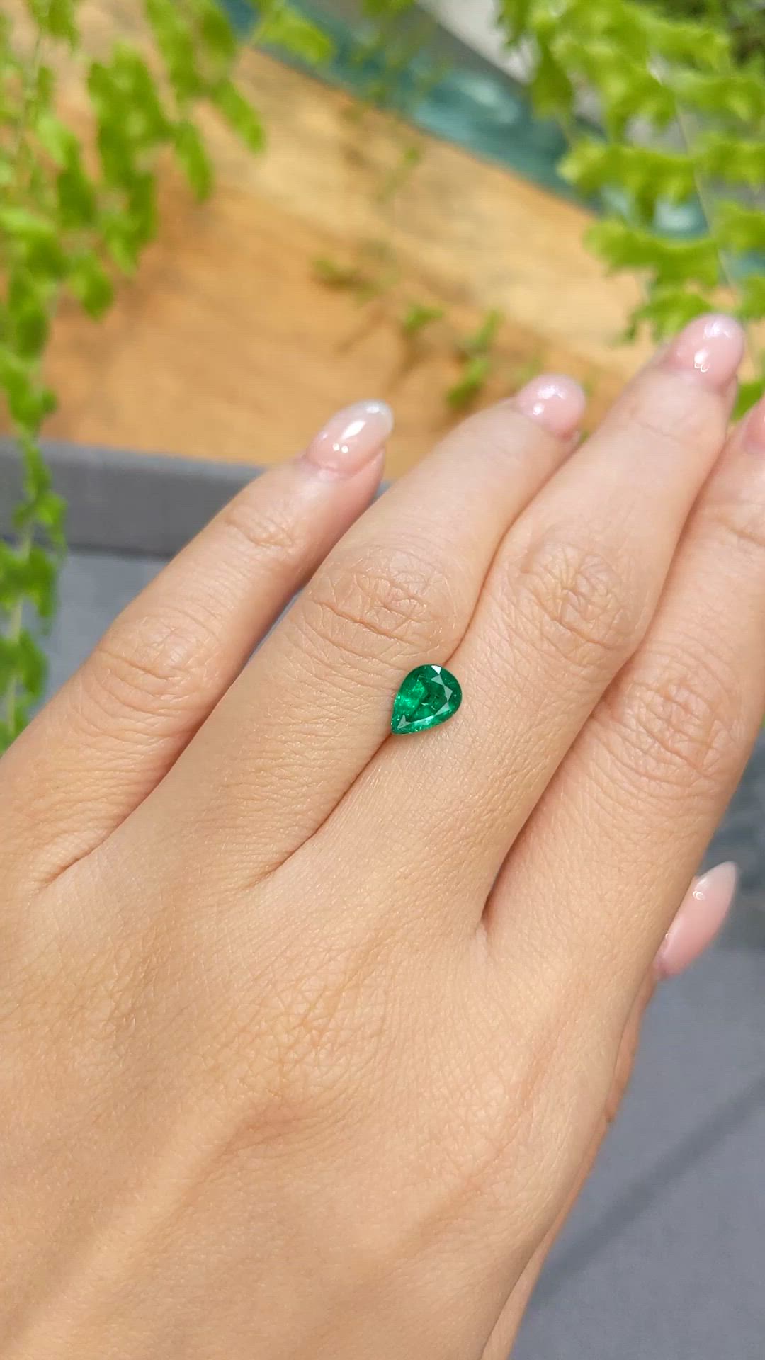 0.86 Ct. Emerald from Zambia Size Video