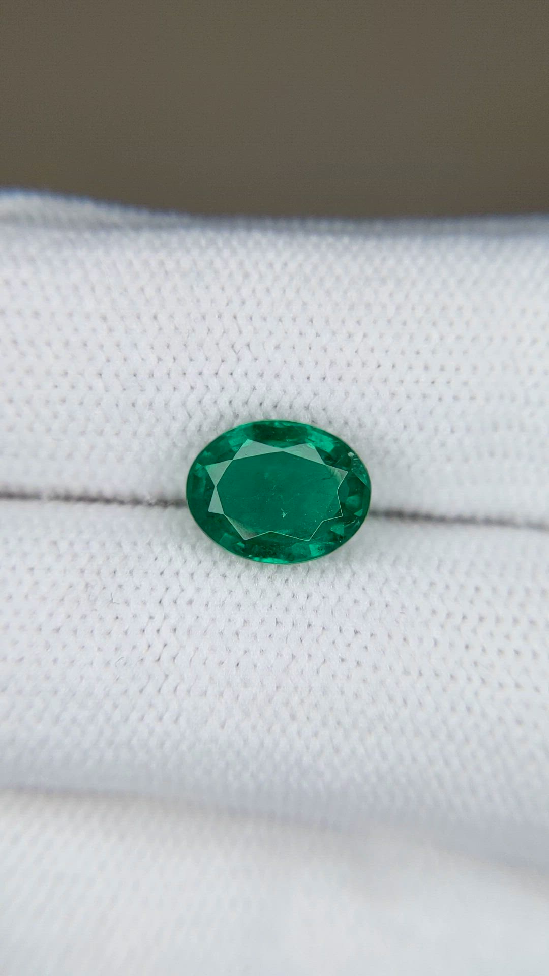 1.71 Ct. Emerald from Zambia Size Video
