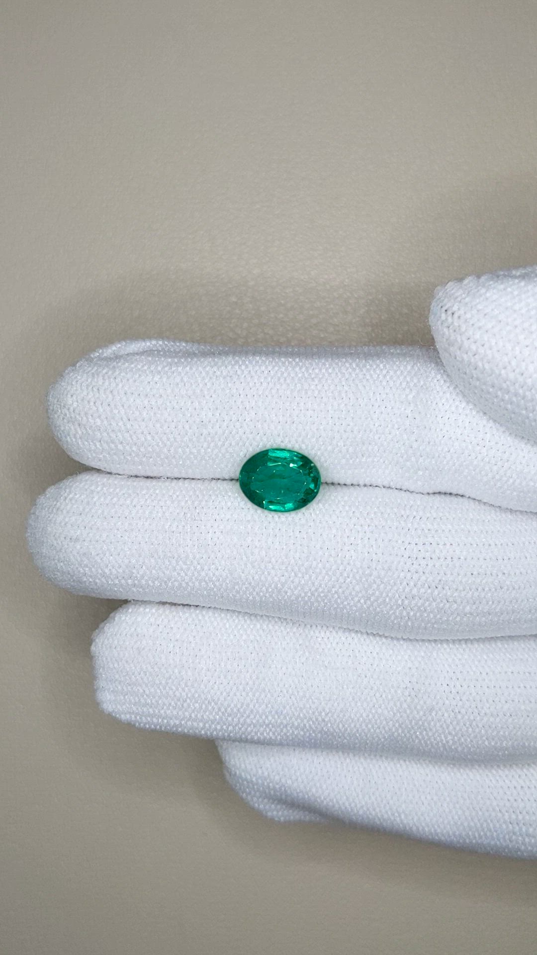1.71 Ct. Emerald from Zambia Size Video