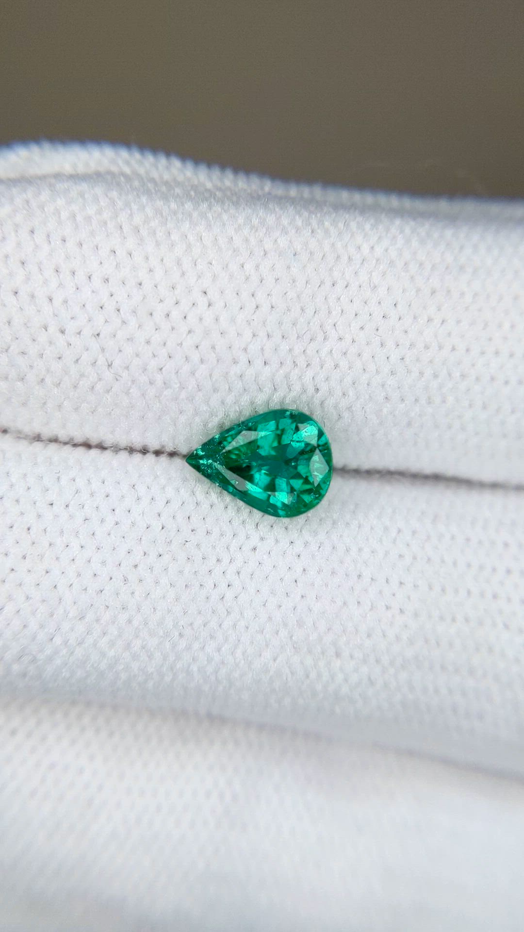 1.04 Ct. Emerald from Zambia Size Video