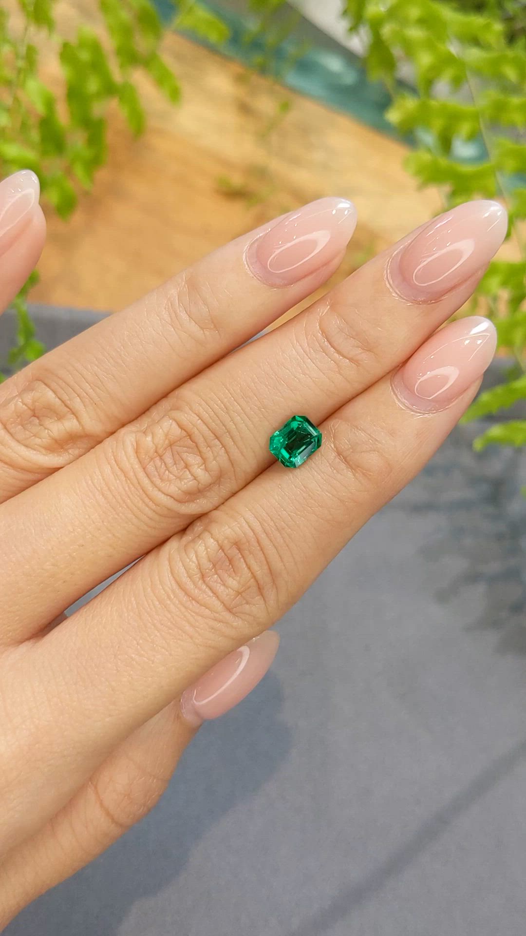 1.09 Ct. Emerald from Zambia Size Video