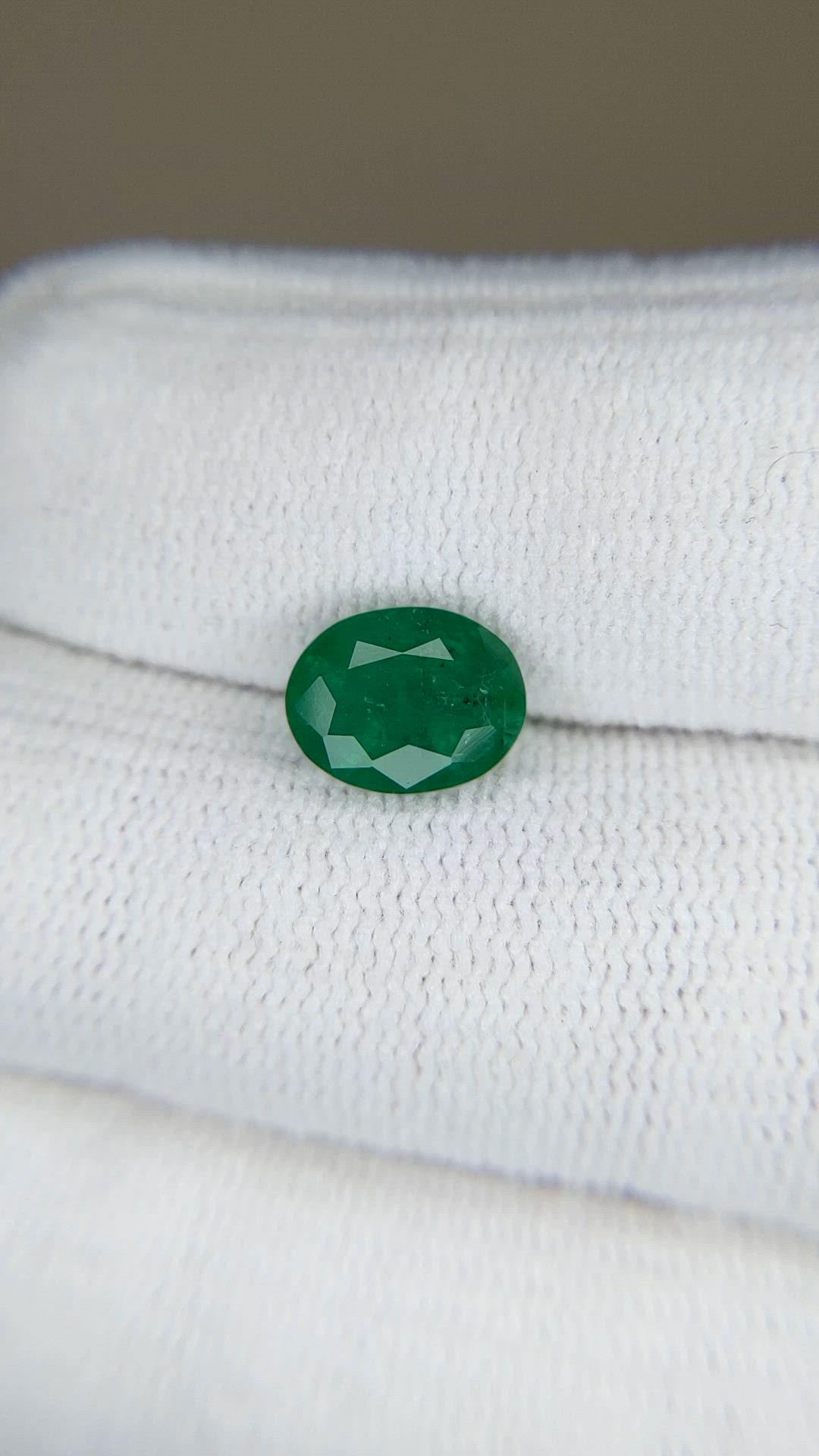 1.71 Ct. Emerald from Zambia Size Video