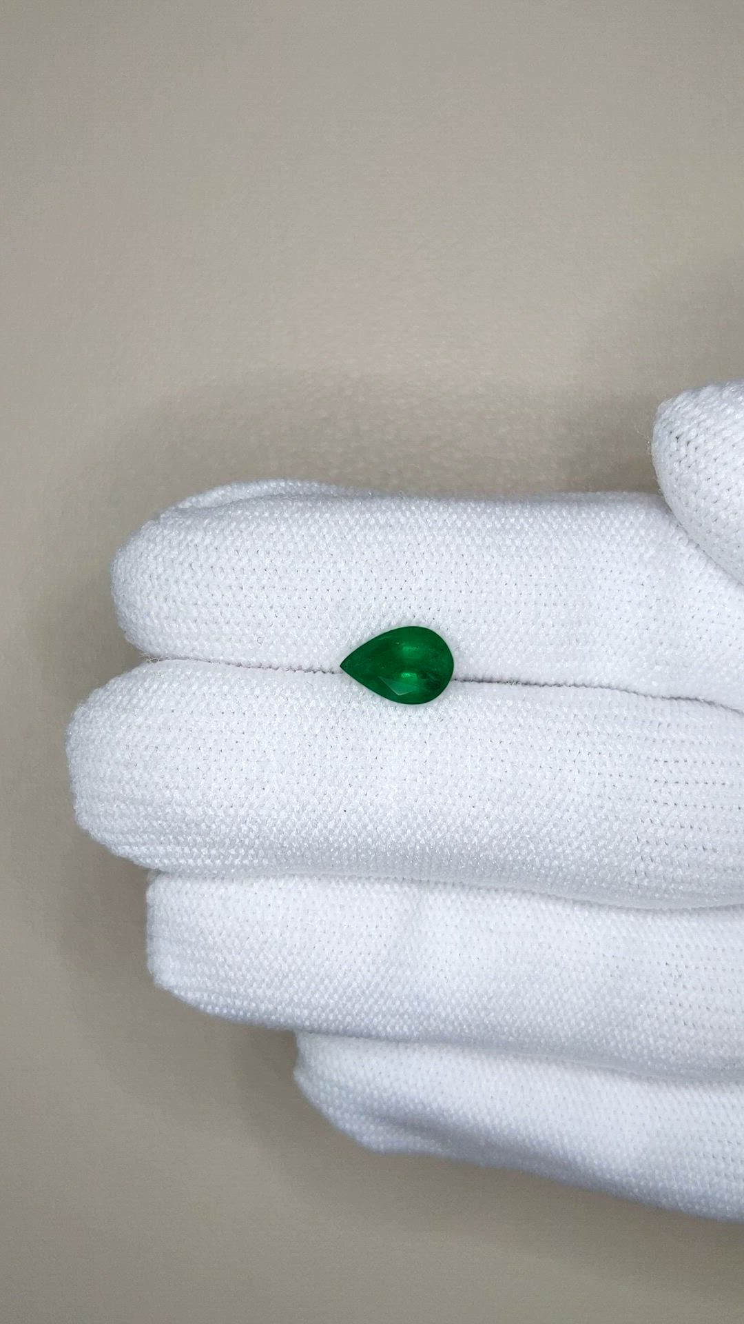 1.22 Ct. Emerald from Zambia Size Video