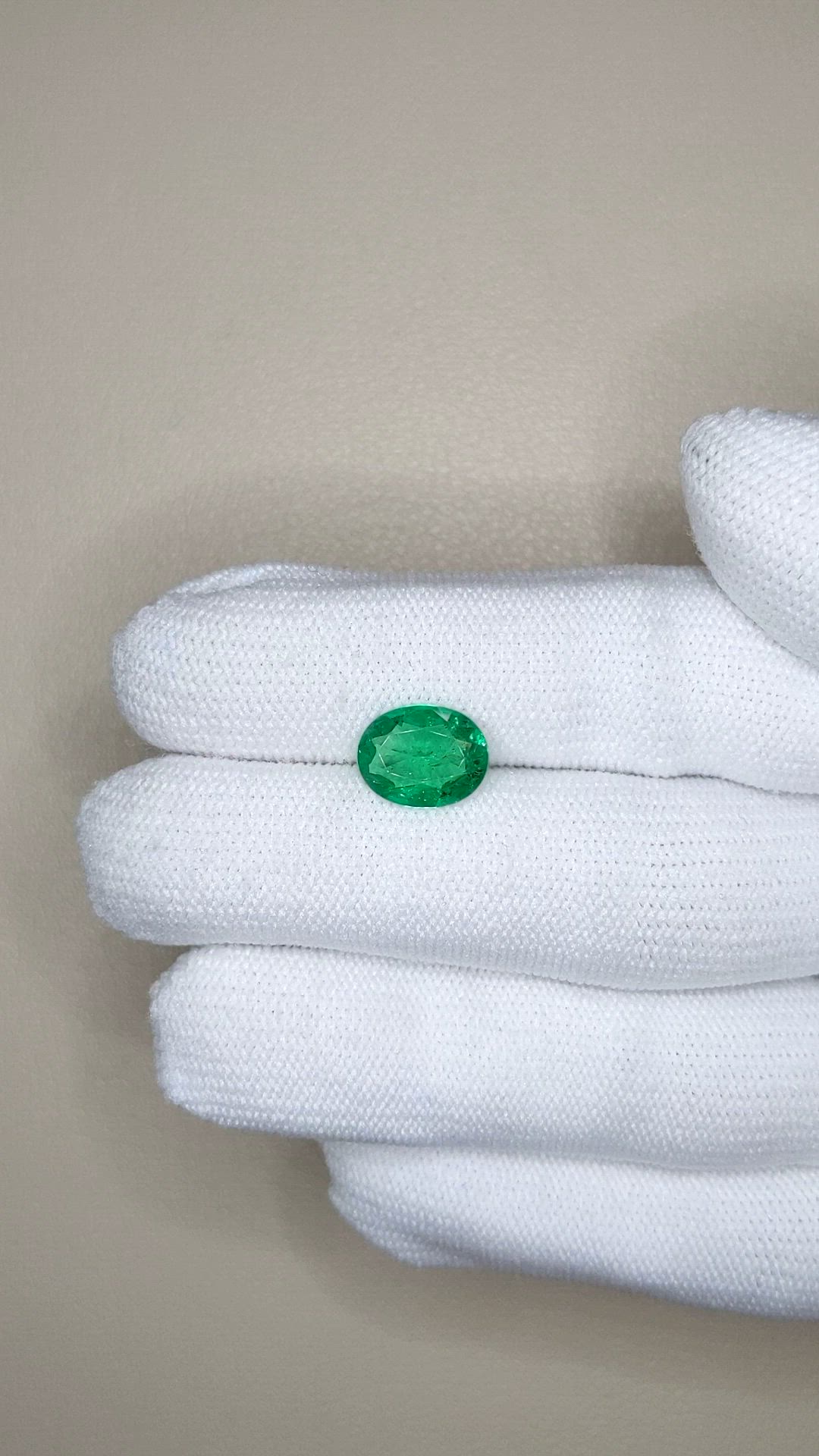 1.80 Ct. Emerald from Zambia Size Video