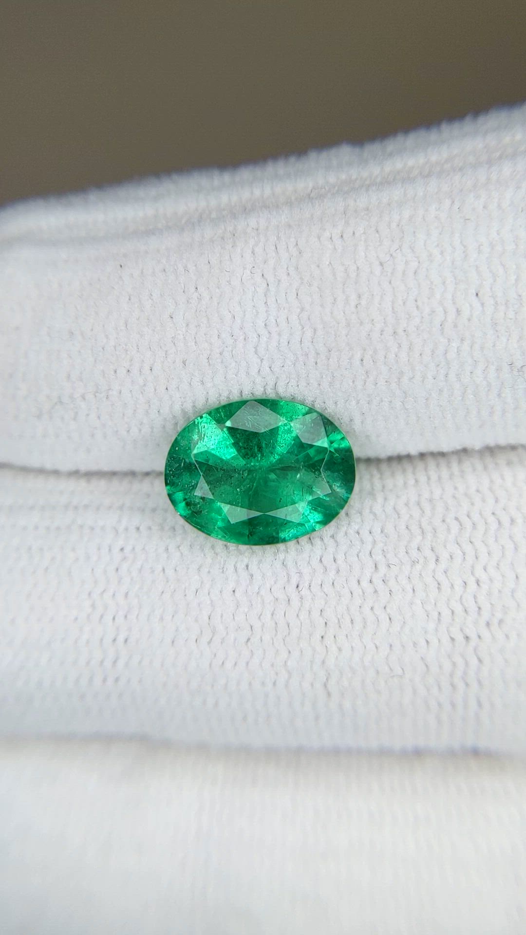 2.27 Ct. Emerald from Zambia Size Video