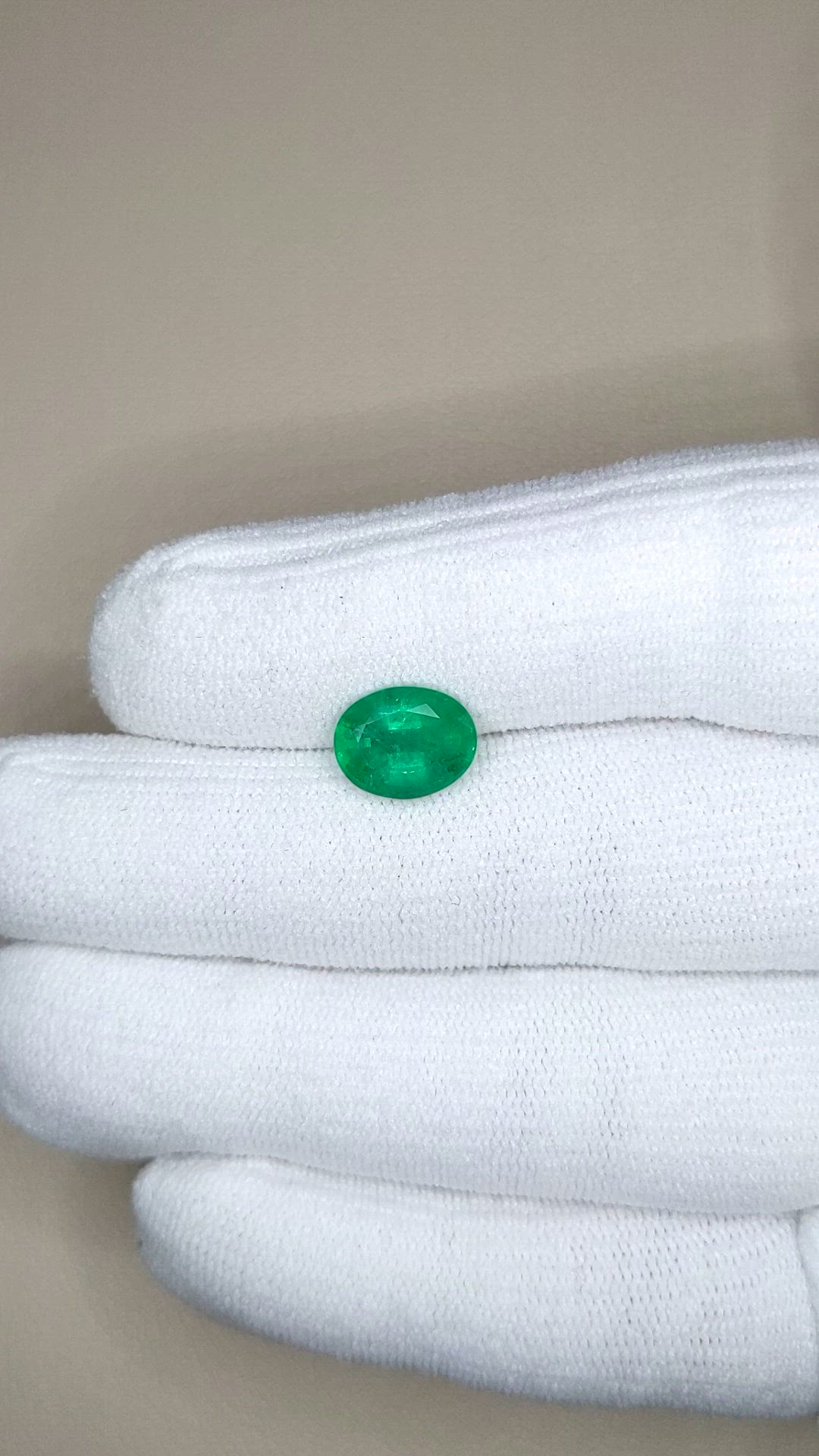 2.66 Ct. Emerald from Zambia Size Video
