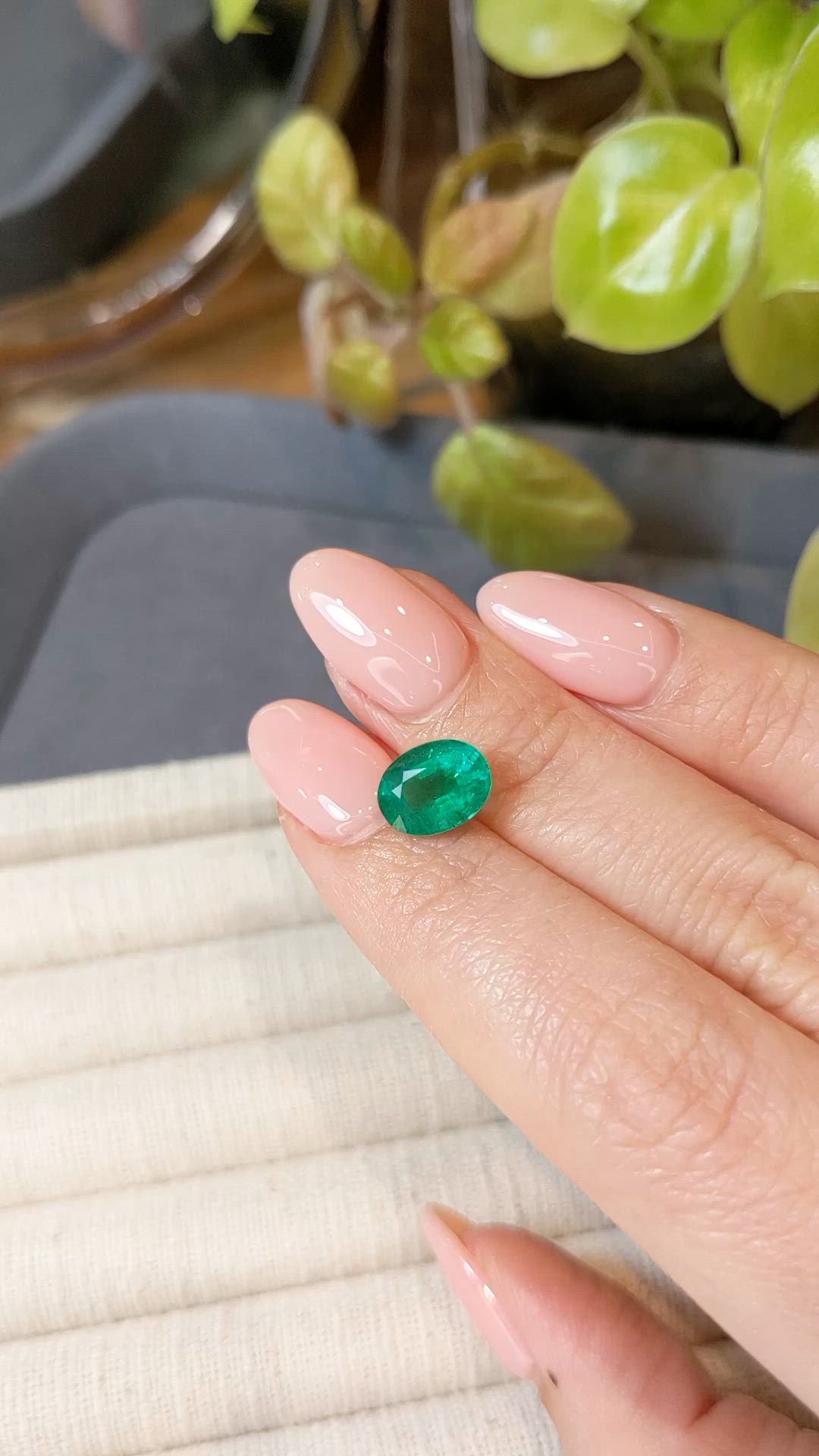 2.30 Ct. Emerald from Zambia Size Video