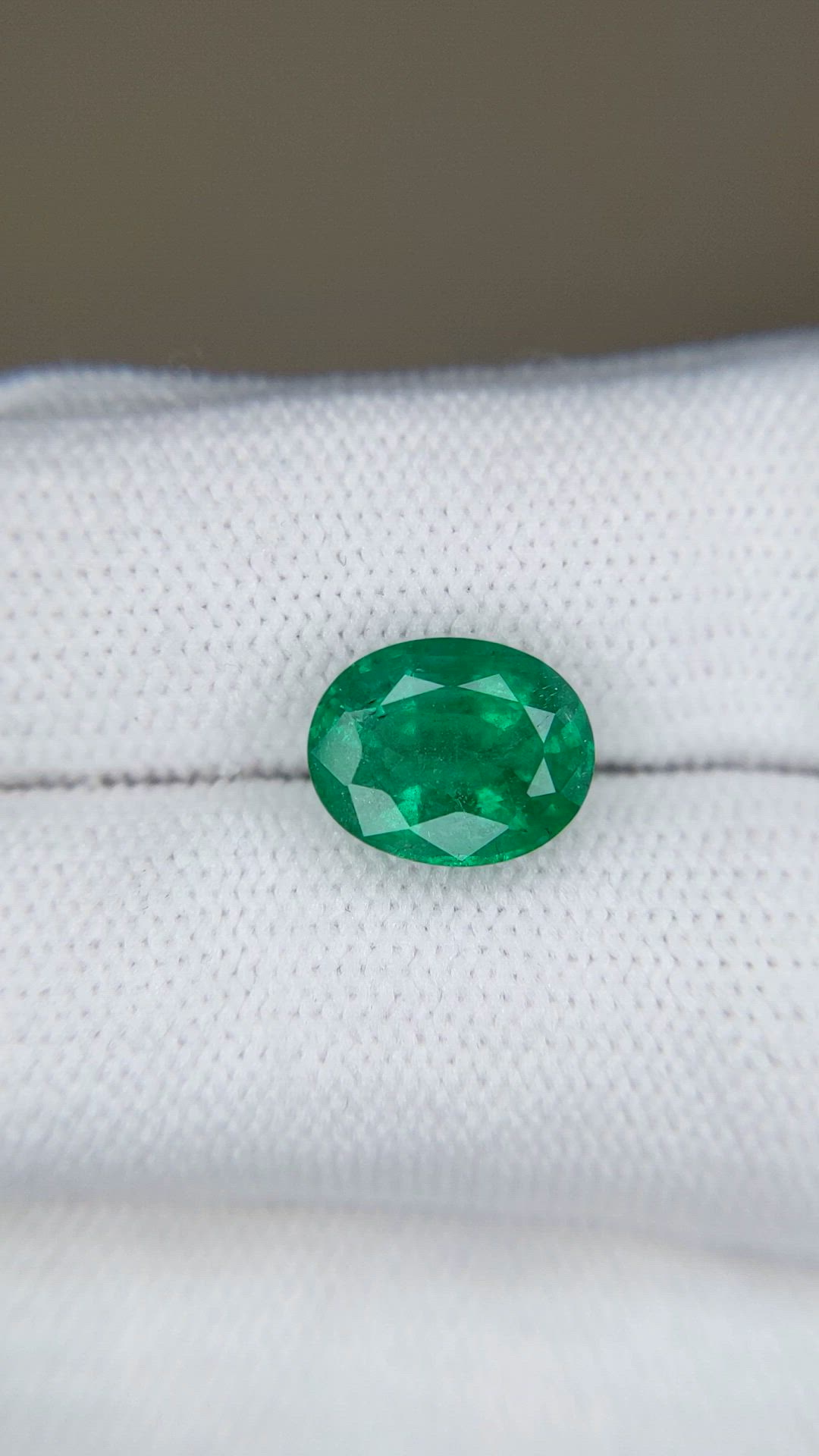 2.85 Ct. Emerald from Zambia Size Video