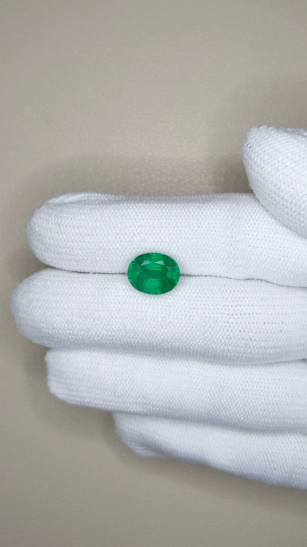 2.85 Ct. Emerald from Zambia Size Video