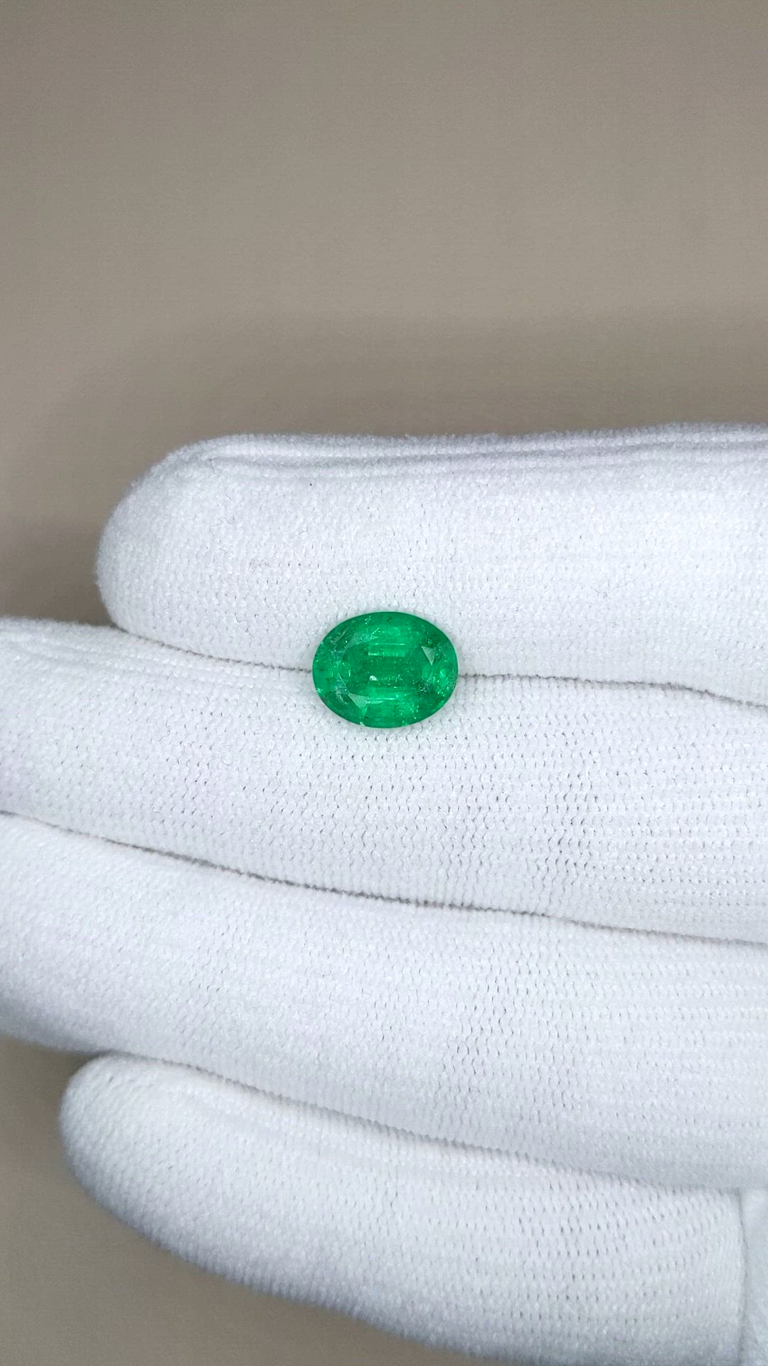 2.63 Ct. Emerald from Zambia Size Video