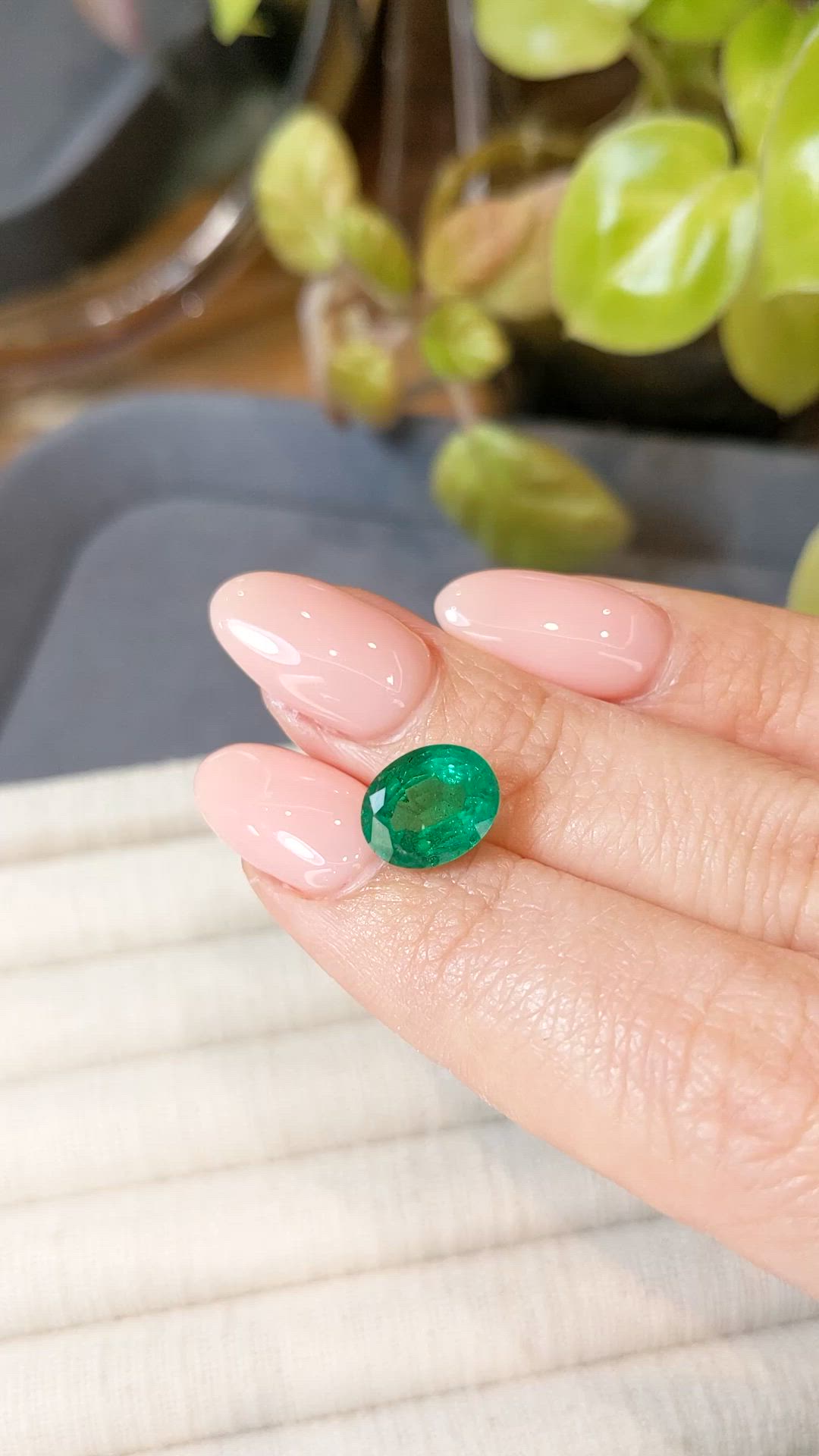 2.63 Ct. Emerald from Zambia Size Video