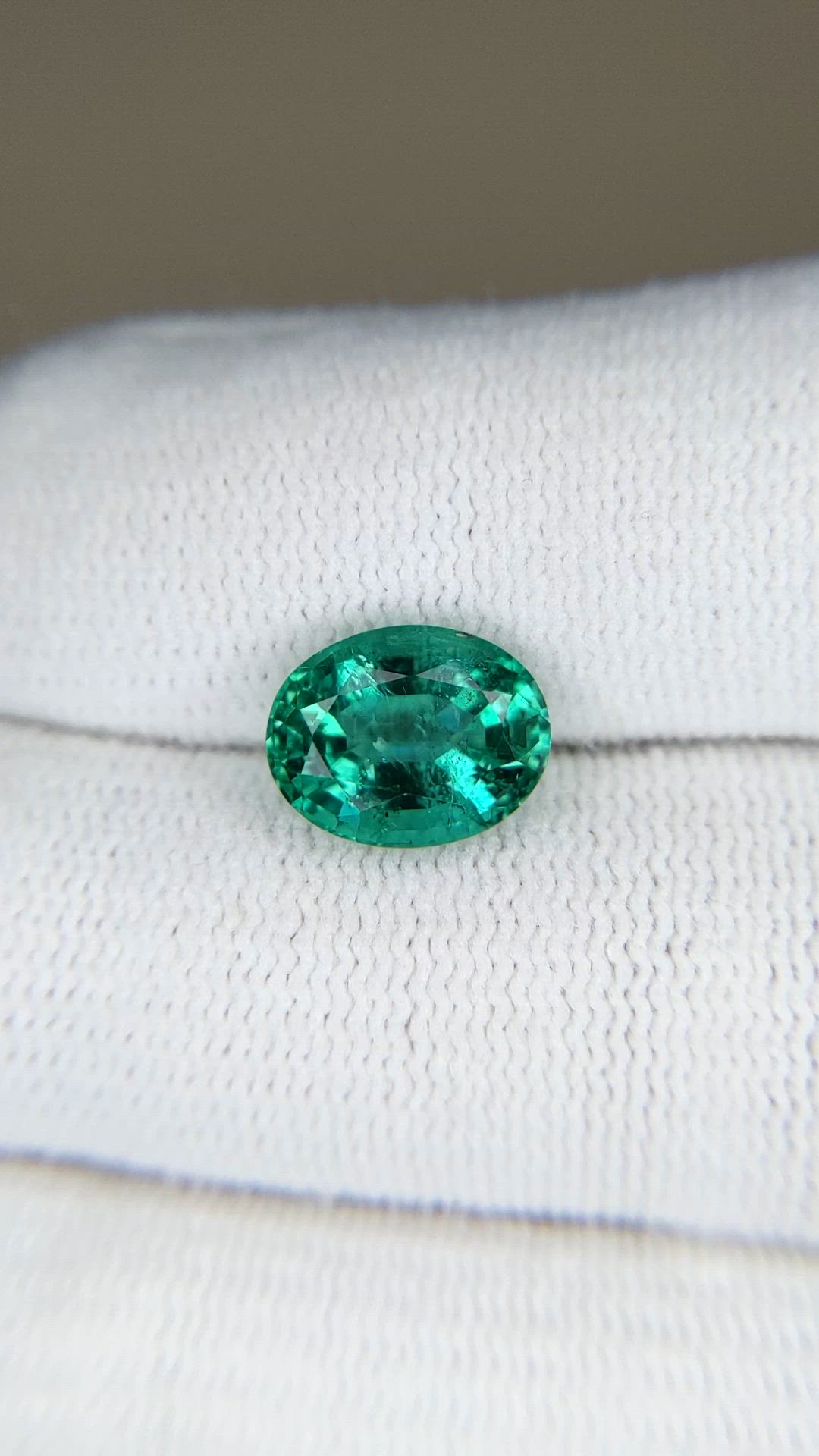 2.77 Ct. Emerald from Zambia Size Video