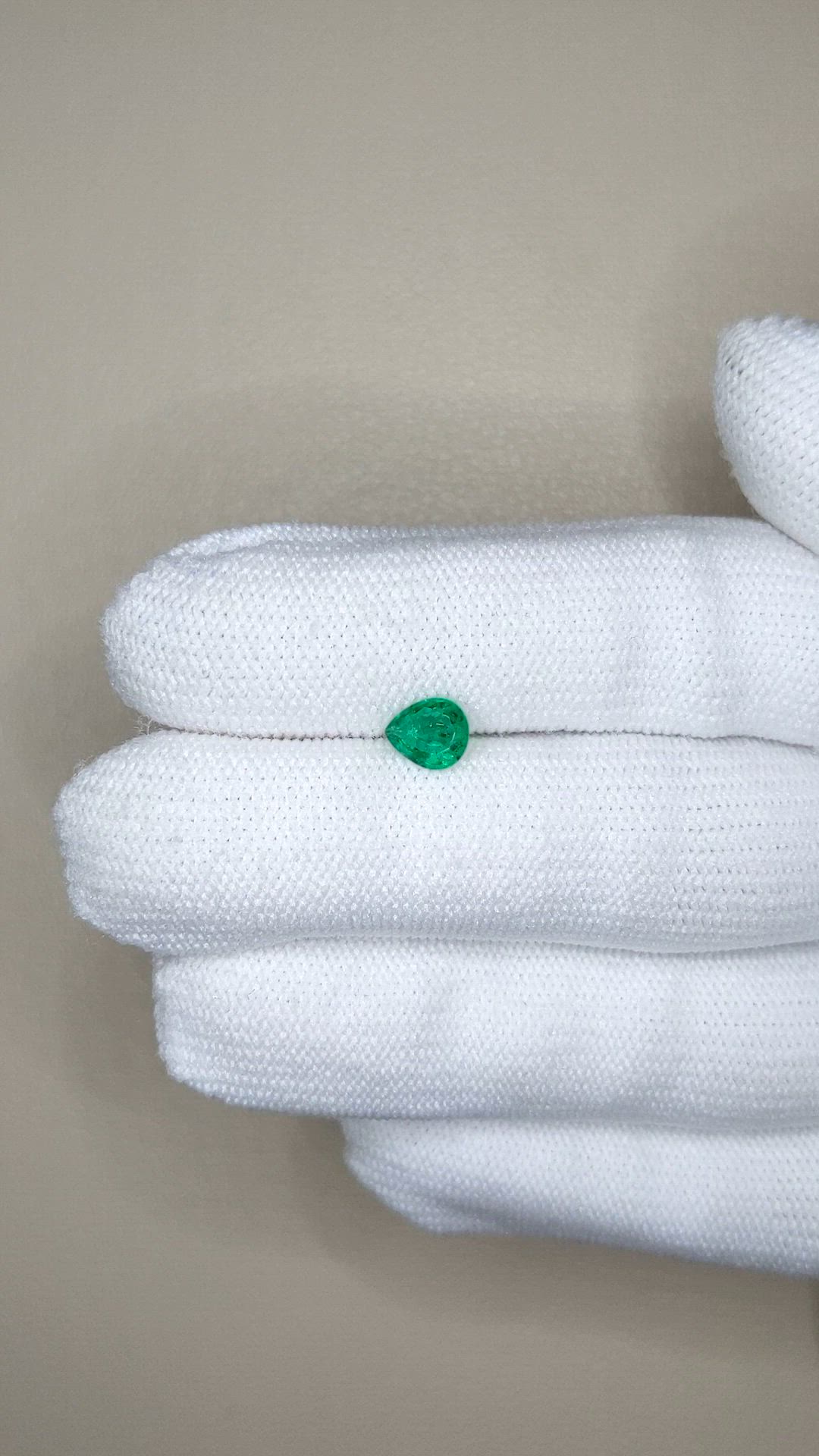 0.50 Ct. Emerald from Zambia Size Video