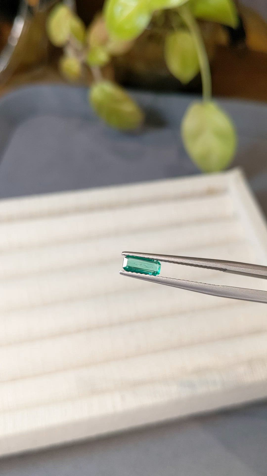 0.44 Ct. Emerald from Colombia Size Video