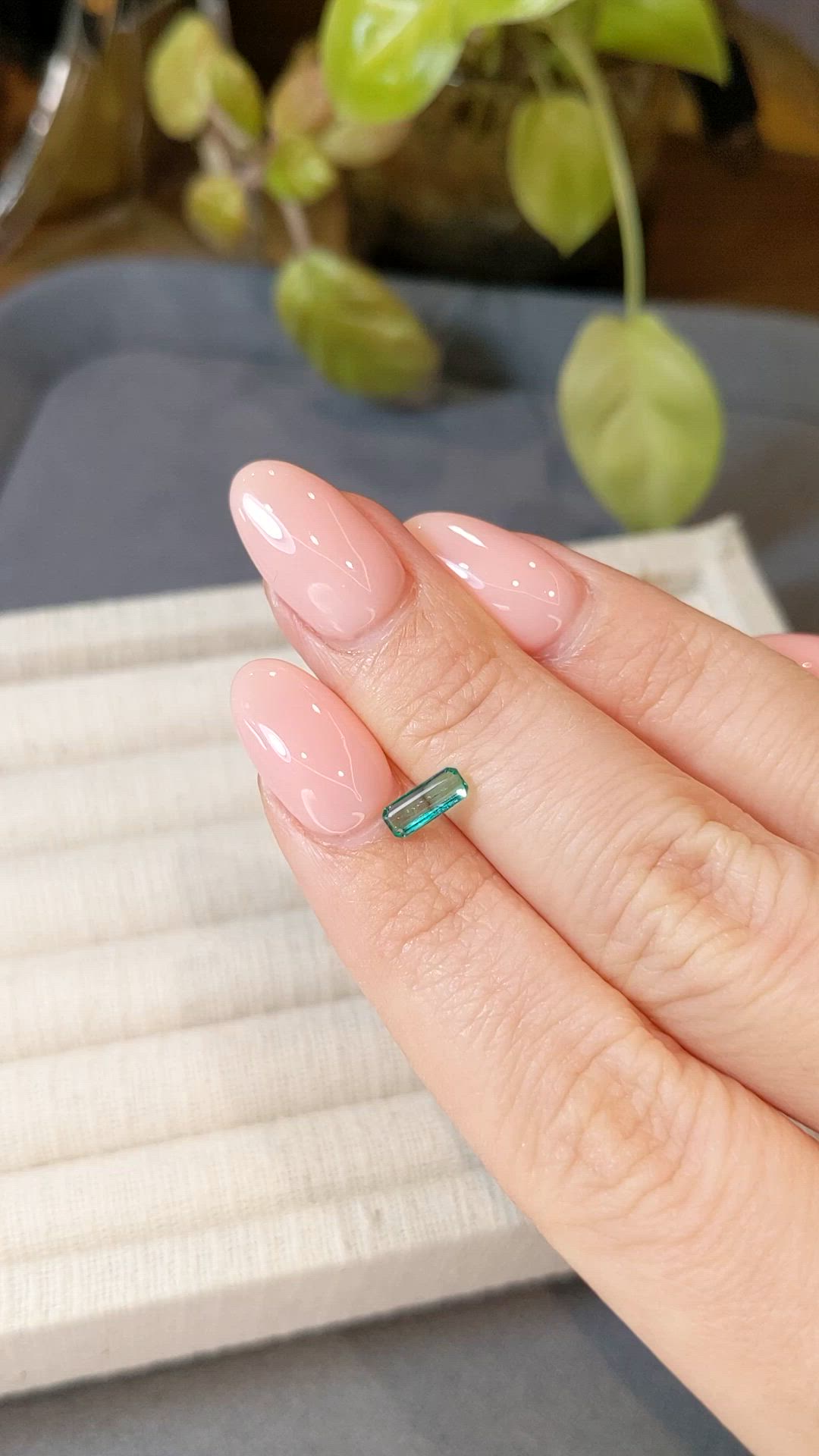 0.44 Ct. Emerald from Colombia Size Video
