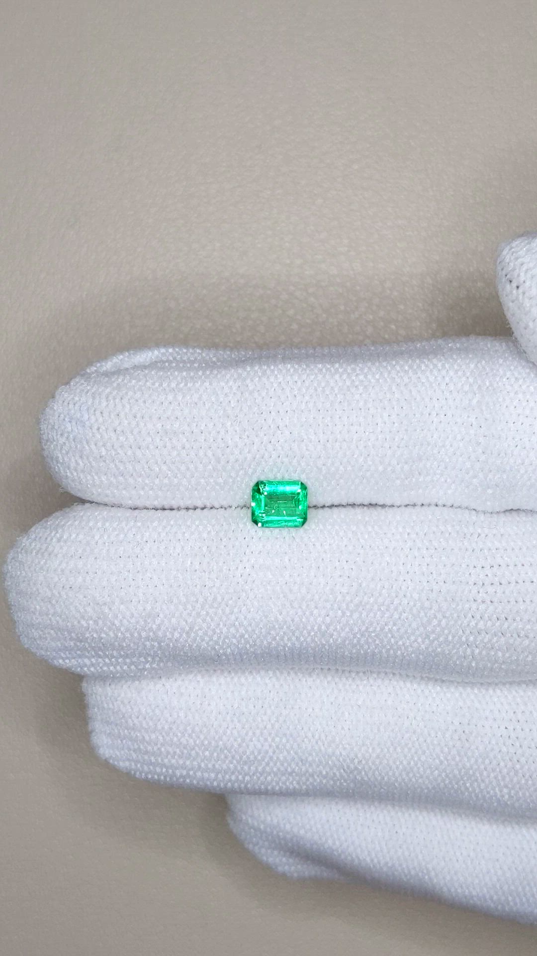 0.42 Ct. Emerald from Colombia Size Video