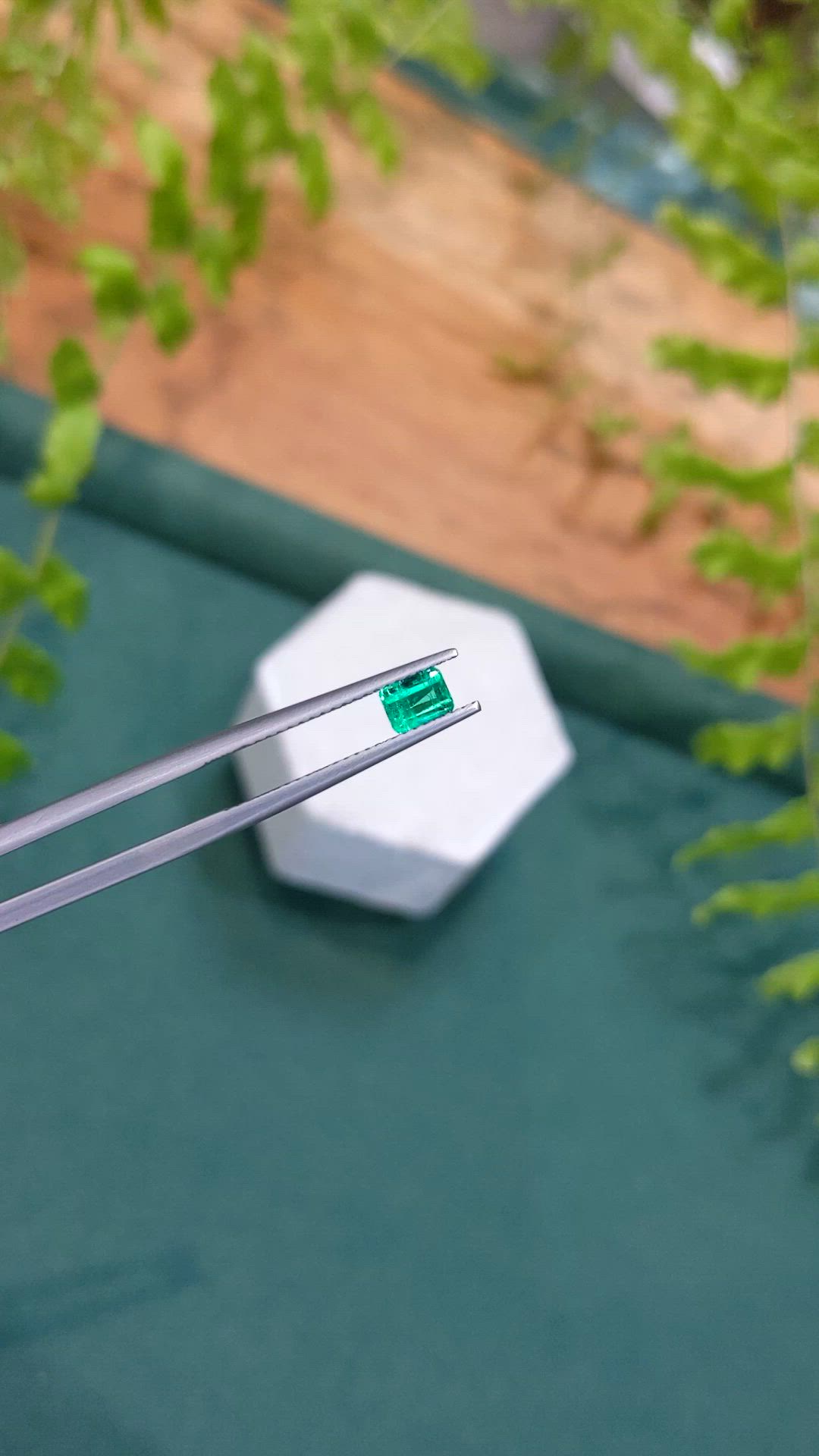 0.43 Ct. Emerald from Colombia Size Video