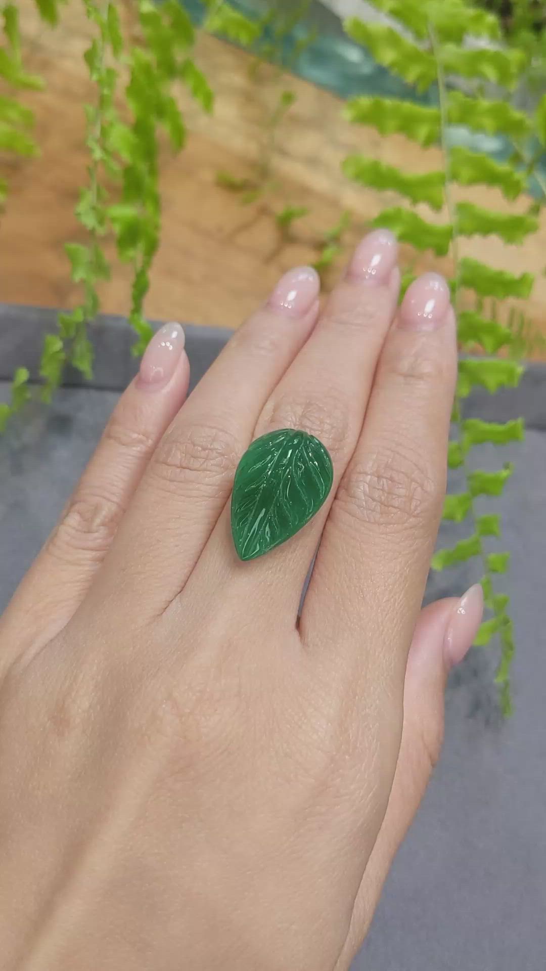 17.04 Ct. Emerald from Zambia Size Video