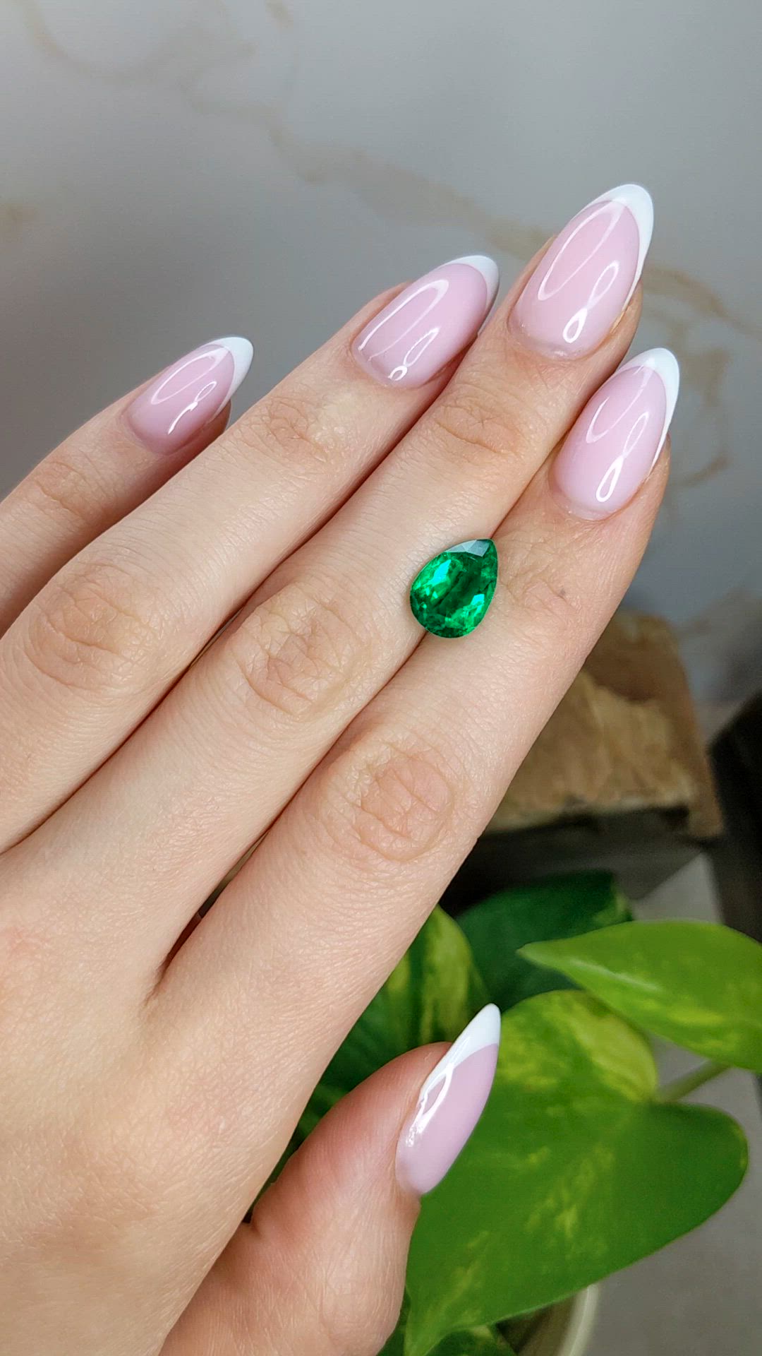 2.69 Ct. Emerald from Colombia - Muzo Size Video