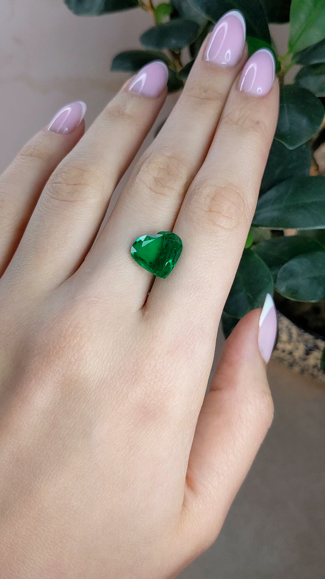 5.26 Ct. Emerald from Zambia Size Video