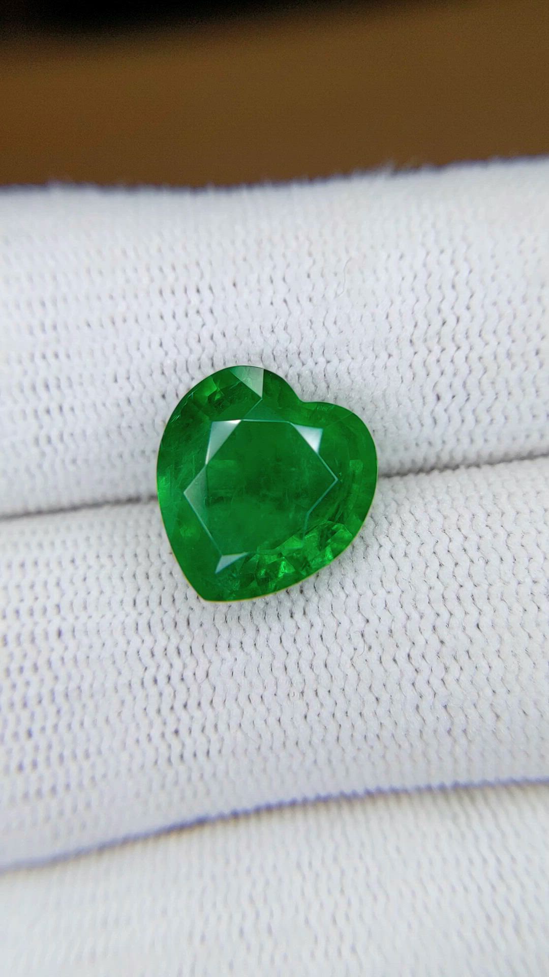 4.80 Ct. Emerald from Zambia Size Video