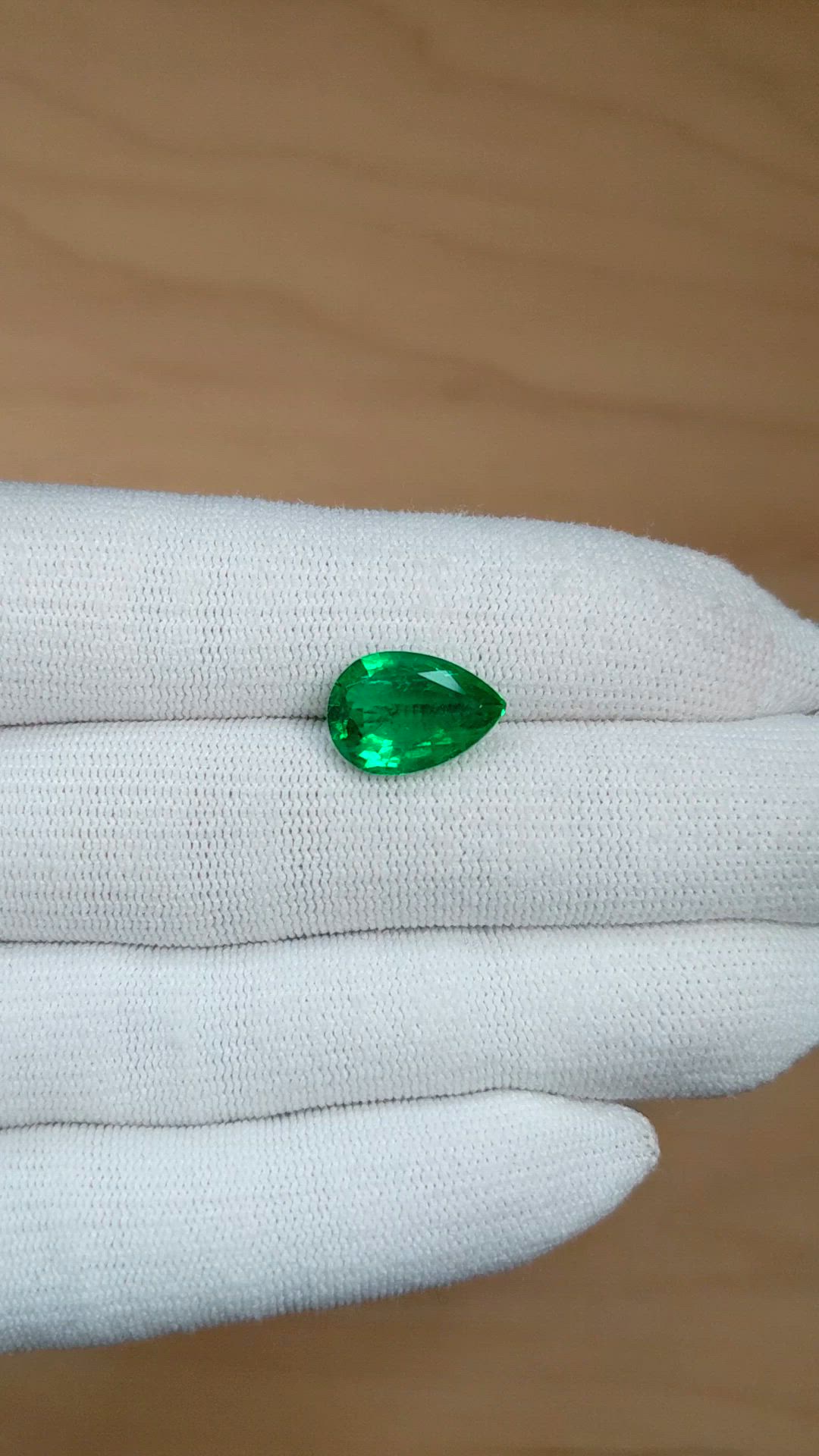 4.18 Ct. Emerald from Zambia Size Video