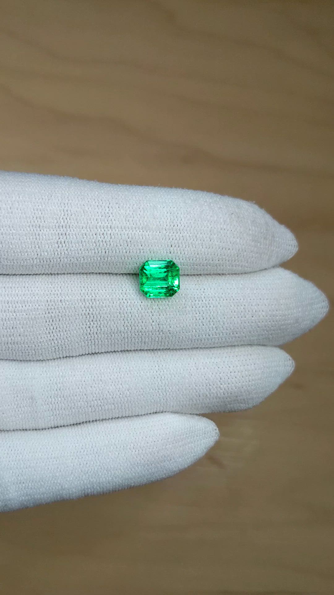 2.30 Ct. Emerald from Colombia Size Video
