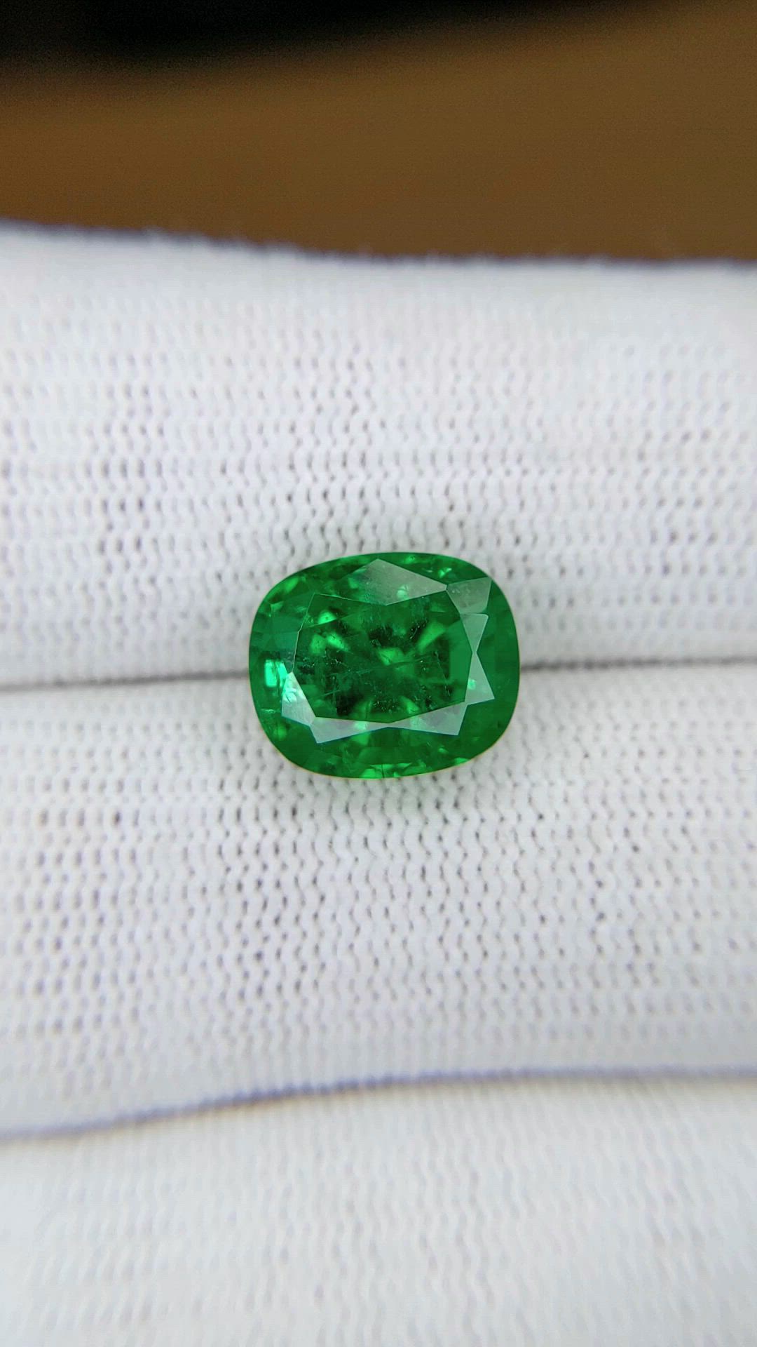4.08 Ct. Emerald from Zambia Size Video
