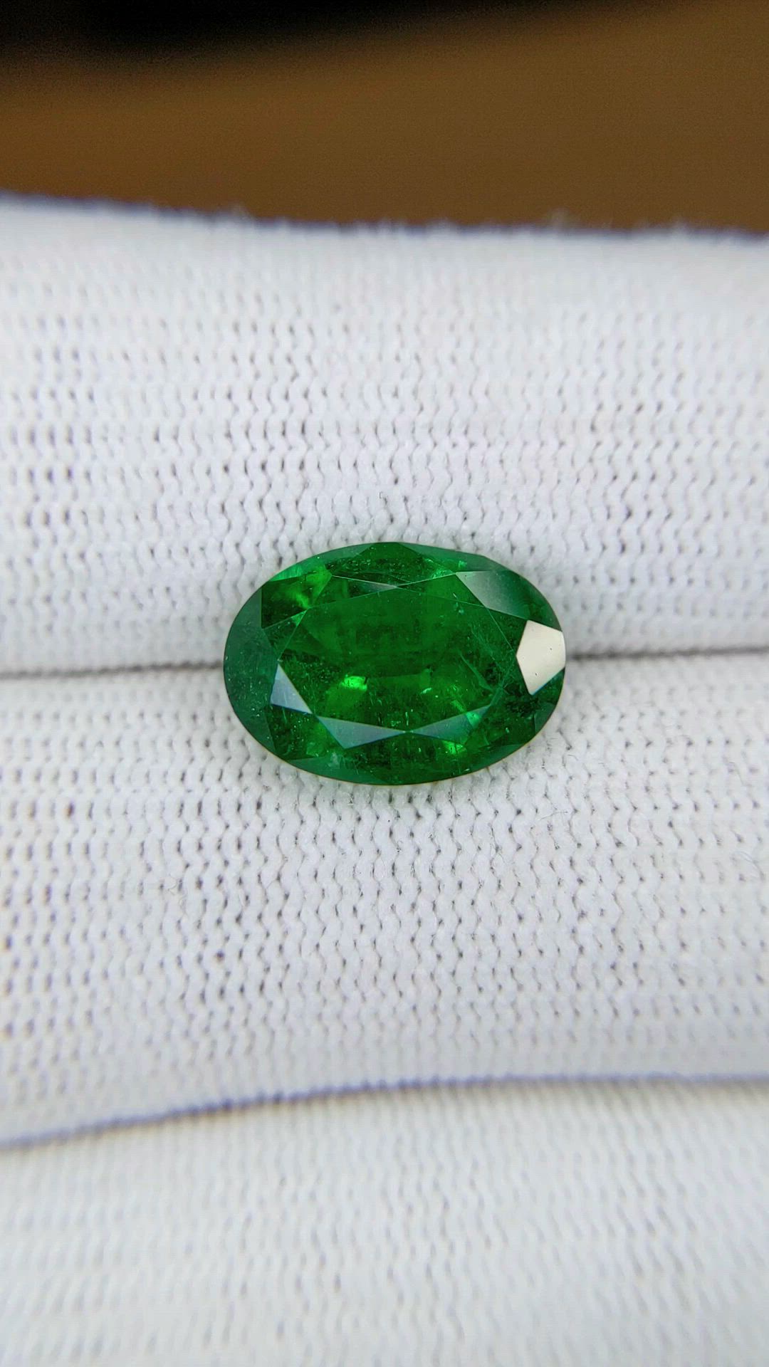 4.29 Ct. Emerald from Zambia Size Video