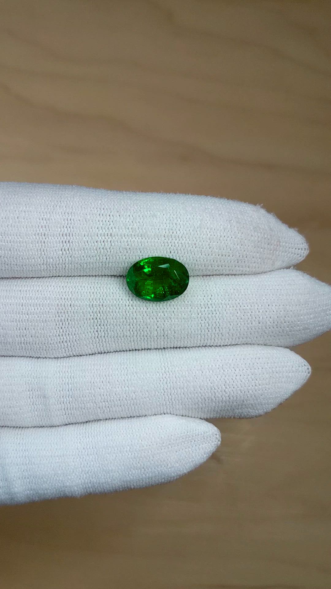 4.29 Ct. Emerald from Zambia Size Video
